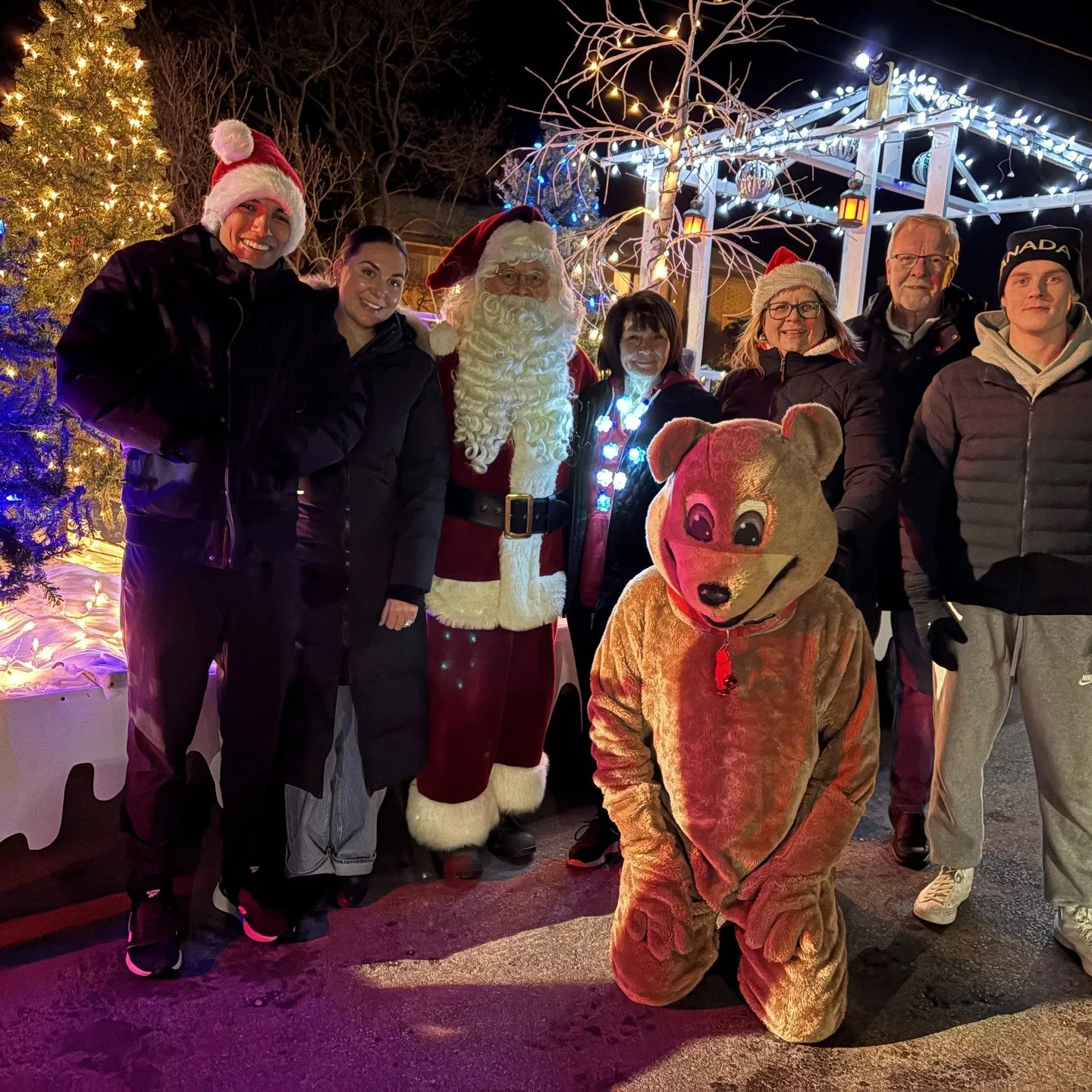 On Friday the Chatham-Kent Crime Stoppers participated in the Blenheim Santa Claus Parade! 🎅