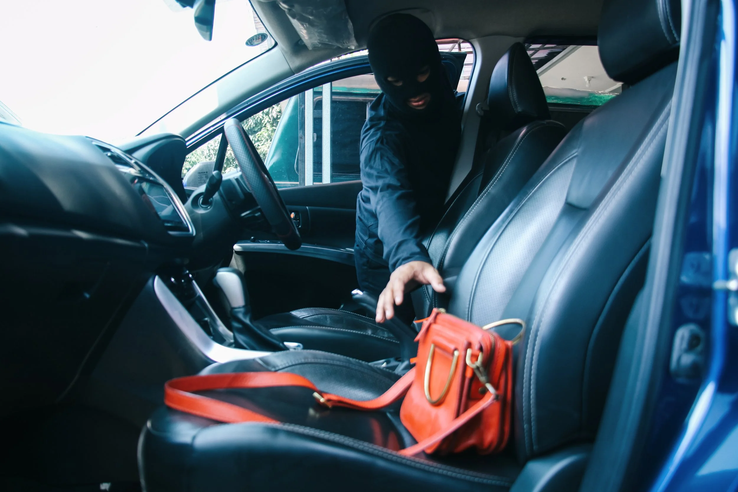 Chatham-Kent Crime Stoppers Reminds Residents to Protect Their Vehicles During the Summer