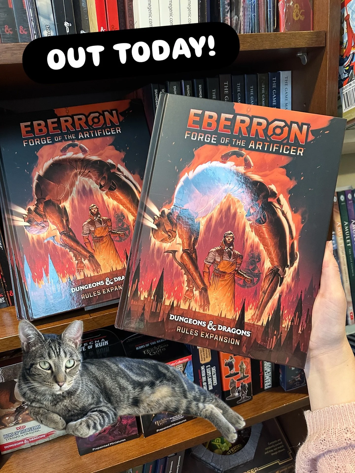 NEW Eberron: Forge of the Artificer Rules Expansion is out today 🙌  Pick up a book fresh off the press~