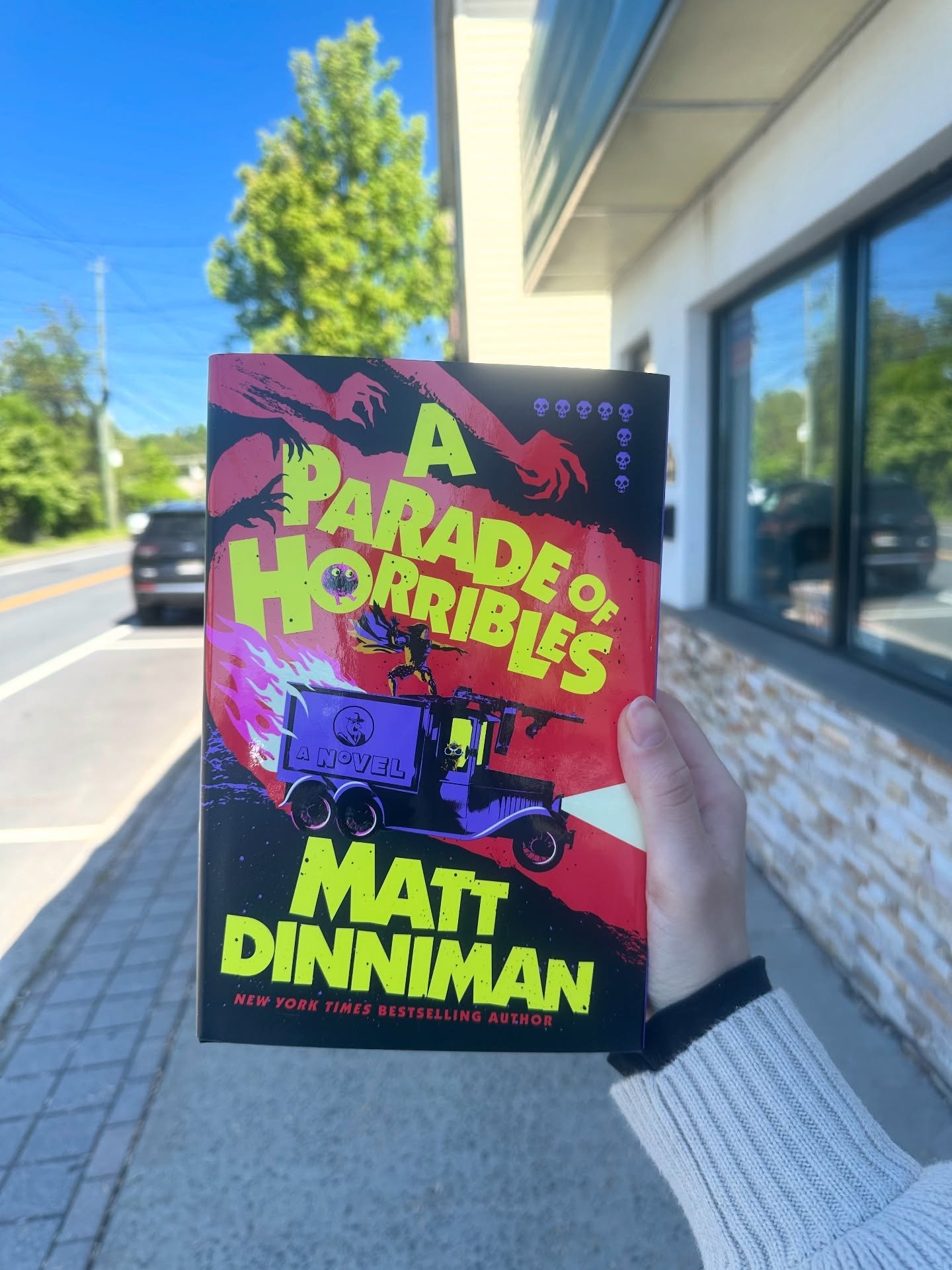 Drop EVERYTHING 🚨 Book 8 in th Dungeon Crawler Carl series, A Parade of Horribles, is out now!