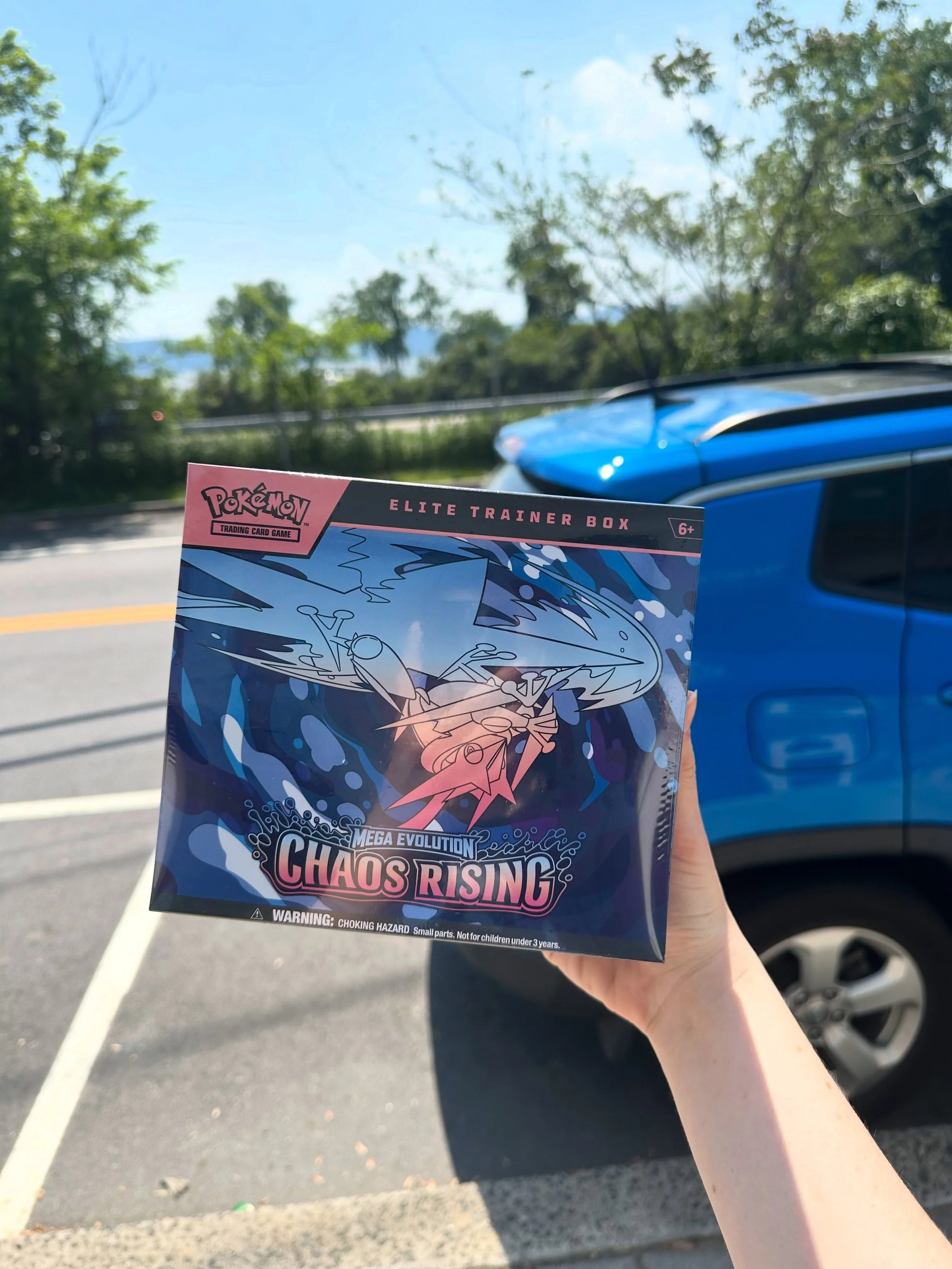 Happy Chaos Rising release day to those who celebrate 🐸 Pick up packs, an ETB, or a booster bundle today!