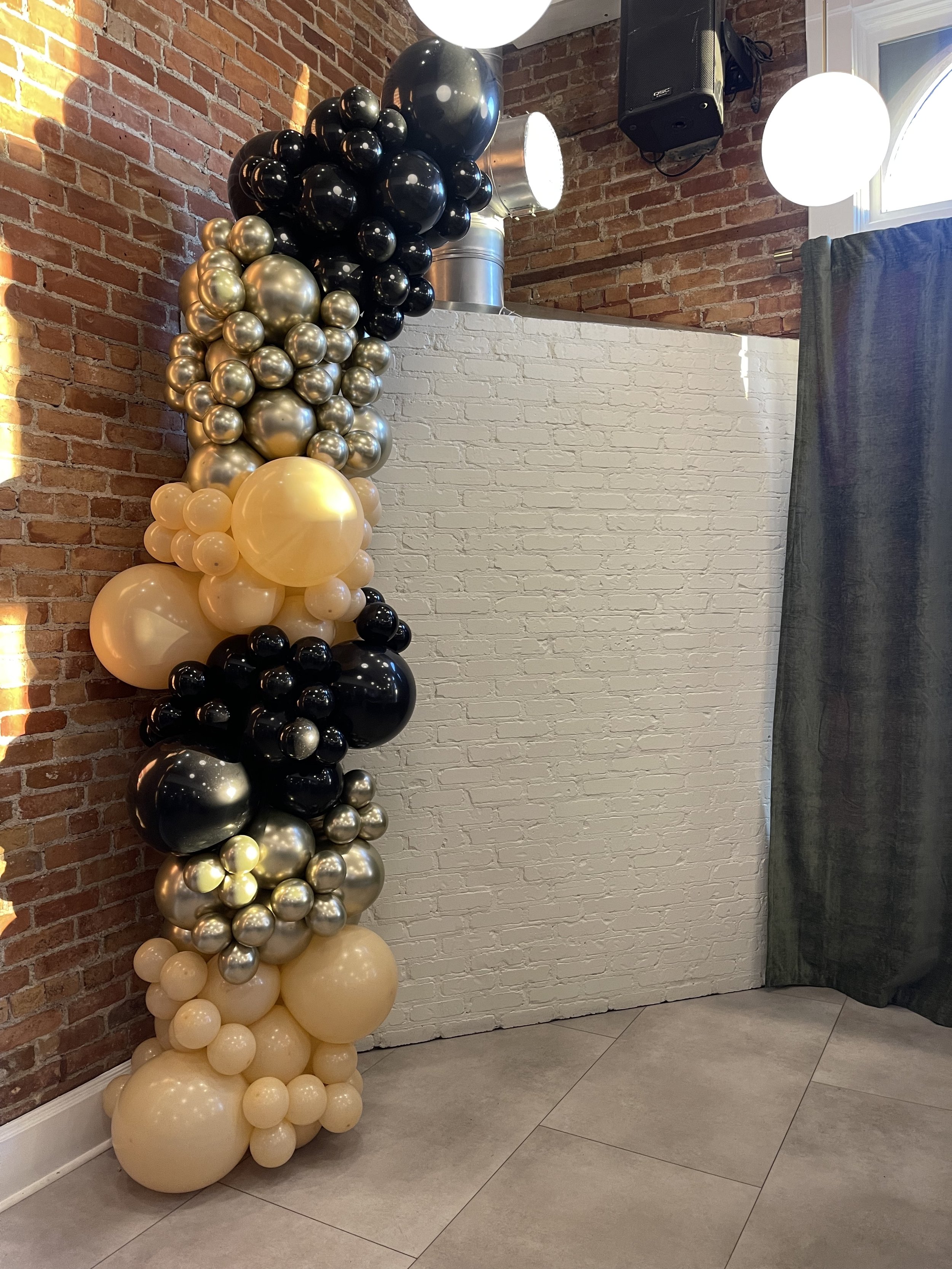 Balloon Garland