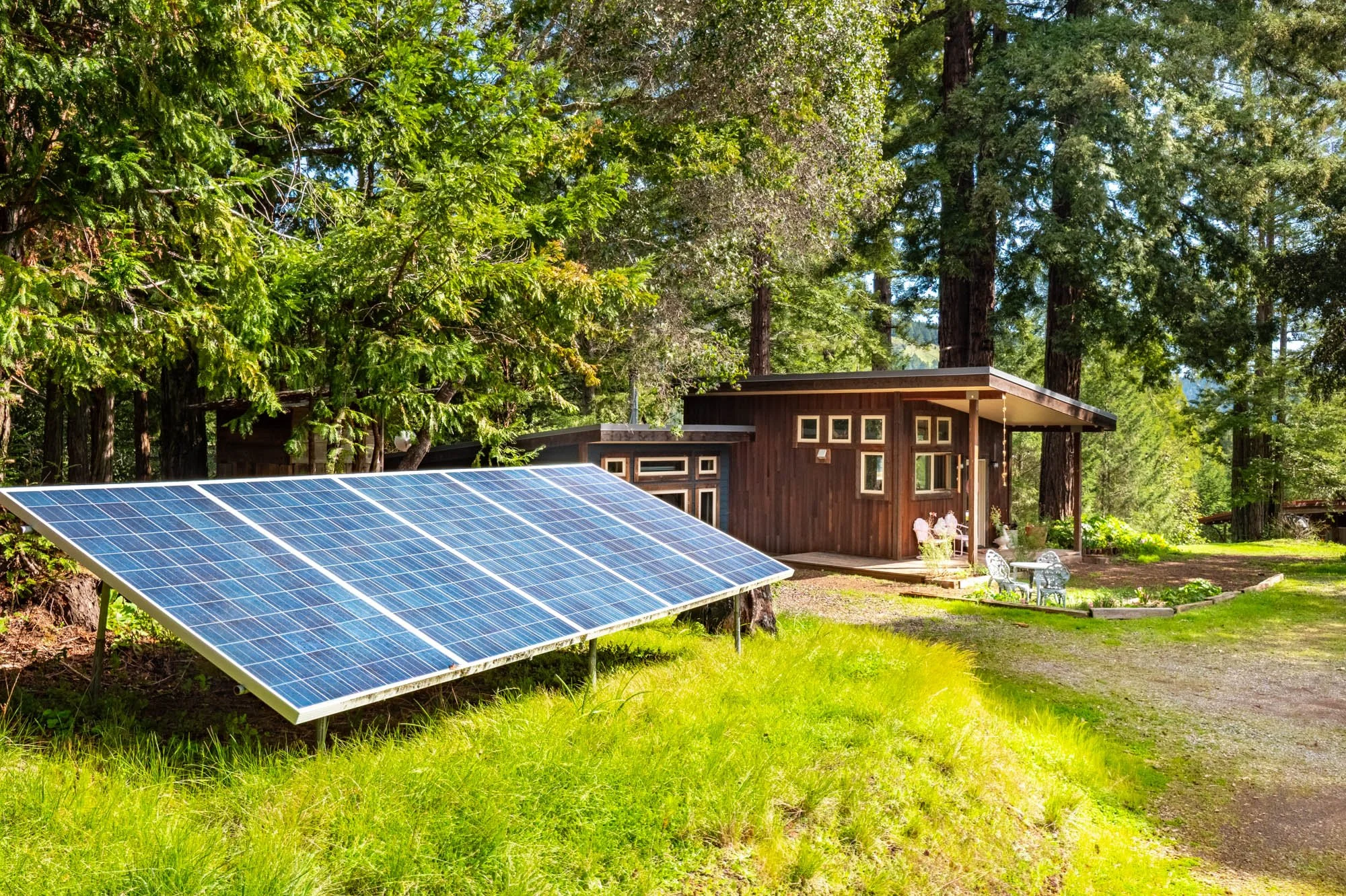 1910 Charoliase Dr-170.jpg