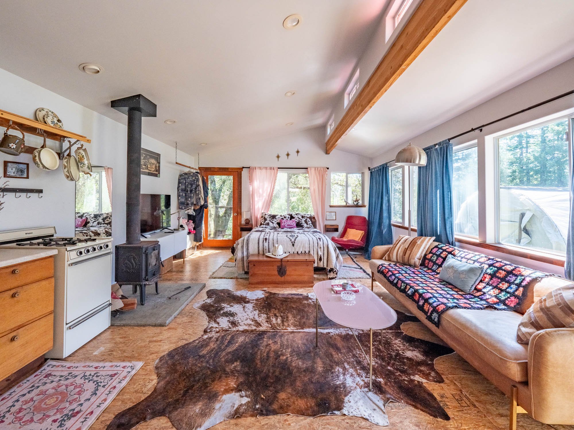 1910 Charoliase Dr-146.jpg