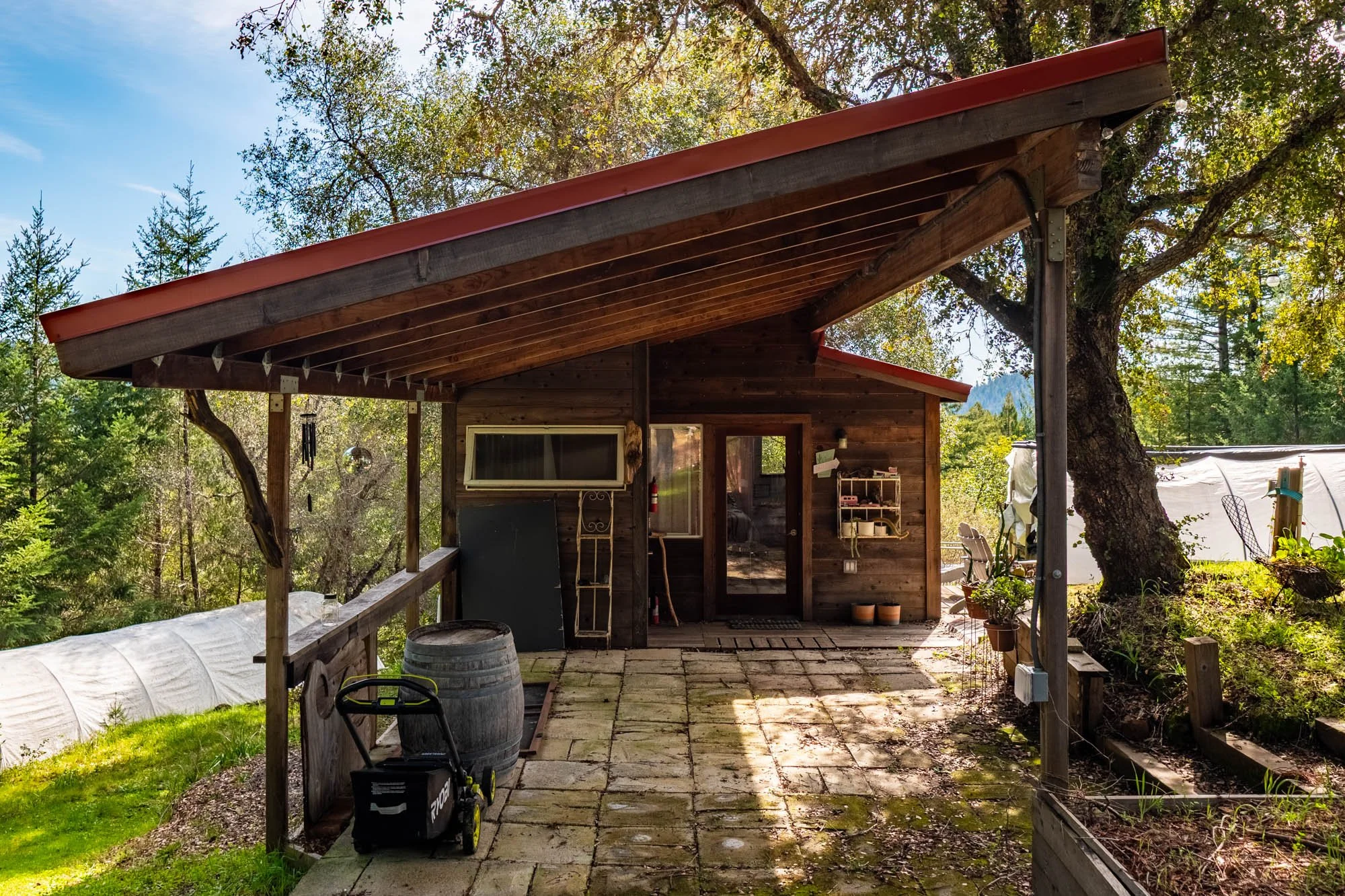 1910 Charoliase Dr-142.jpg