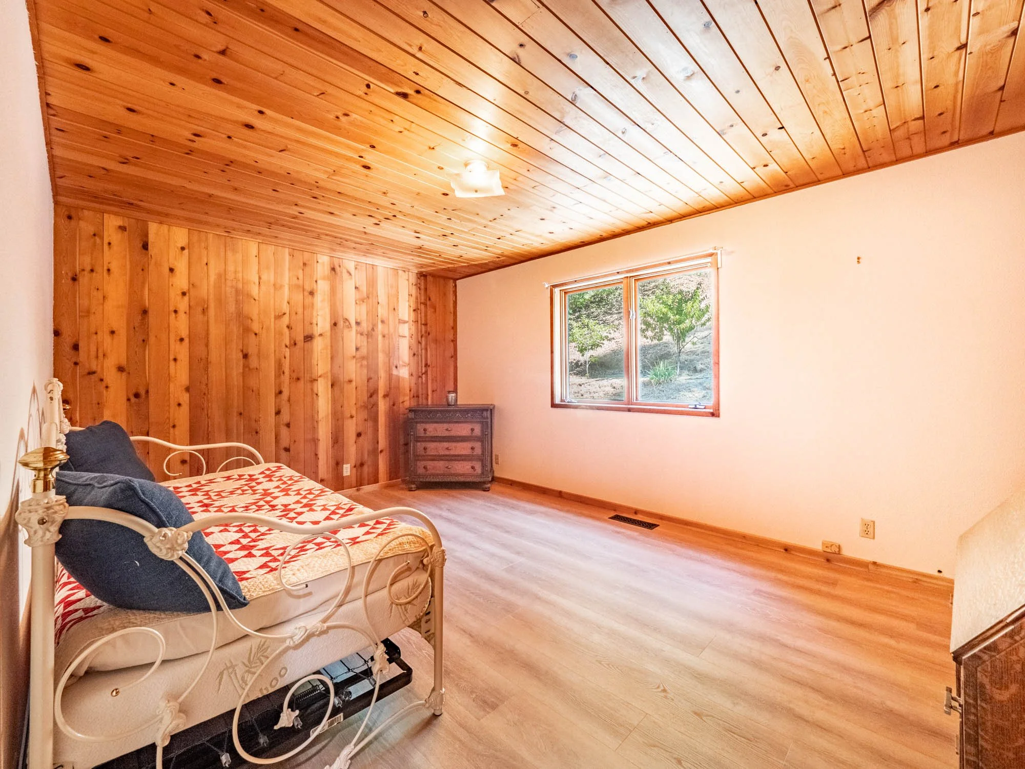17900 Appian Way - -112.jpg