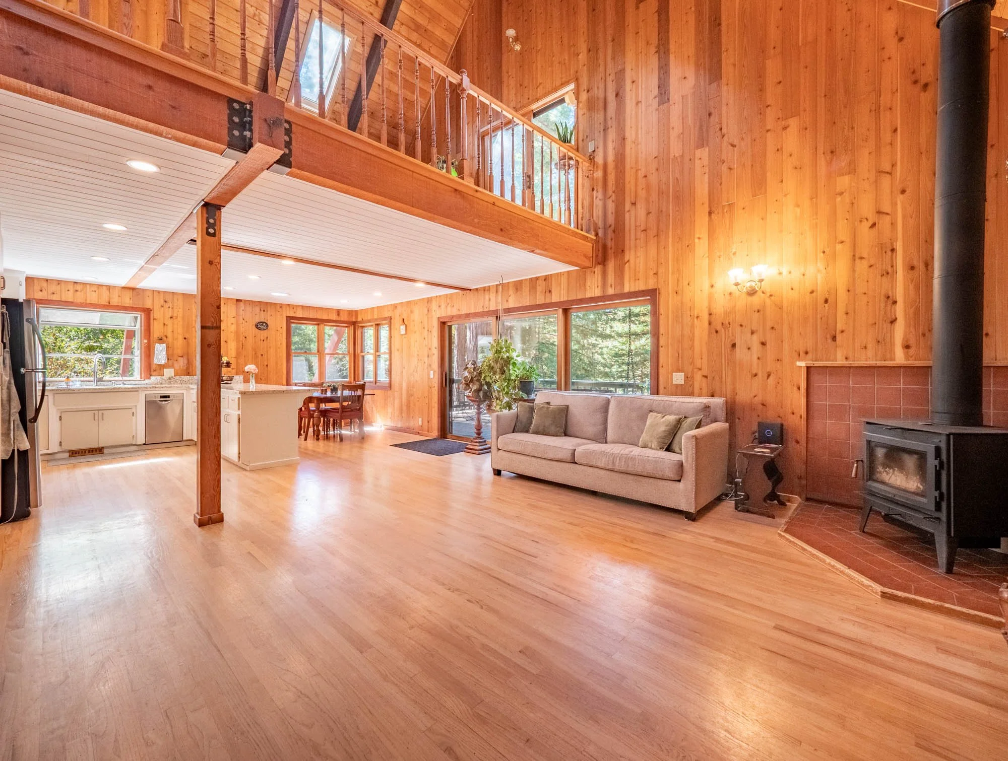 17900 Appian Way - -103.jpg