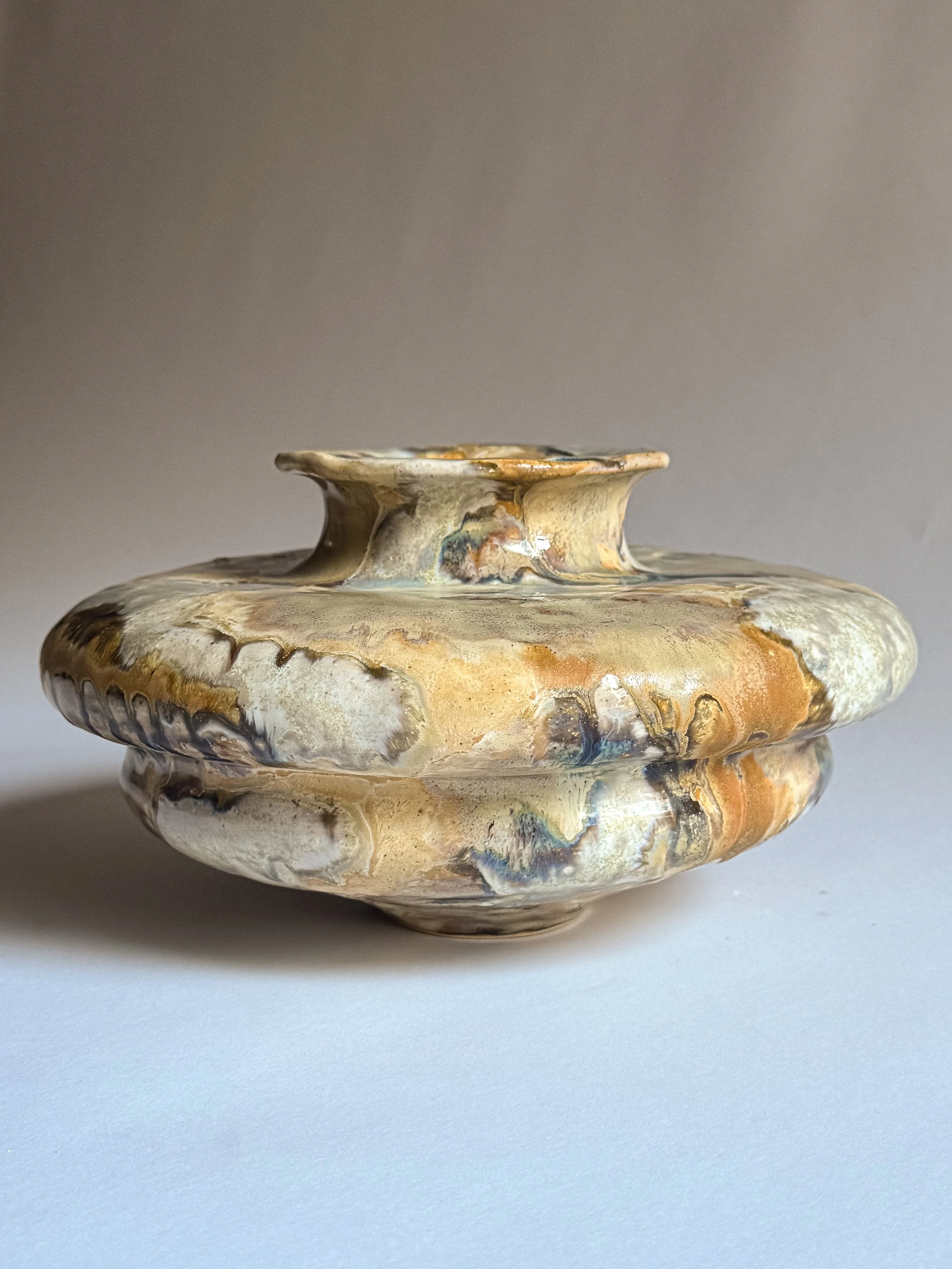 yelllow squat vase detail-2.jpg