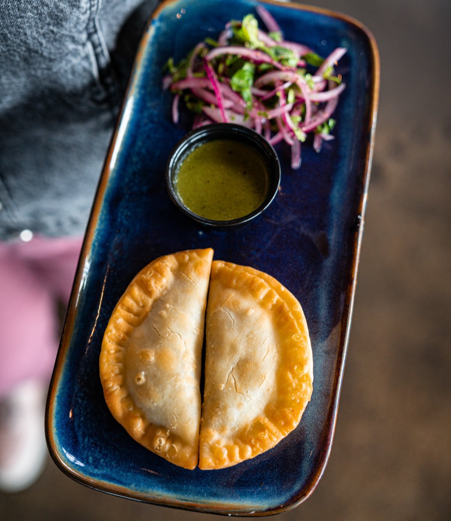 When you&rsquo;re looking for something to share, empanadas are always a good idea 🥟 We have beef, chicken and mushroom! Have you tried them yet? 😍
.
.
.
#Empanadas #PeruvianCuisine #PiscoCocktails #PacificaEats #BeachfrontDining #MushroomEmpanadas