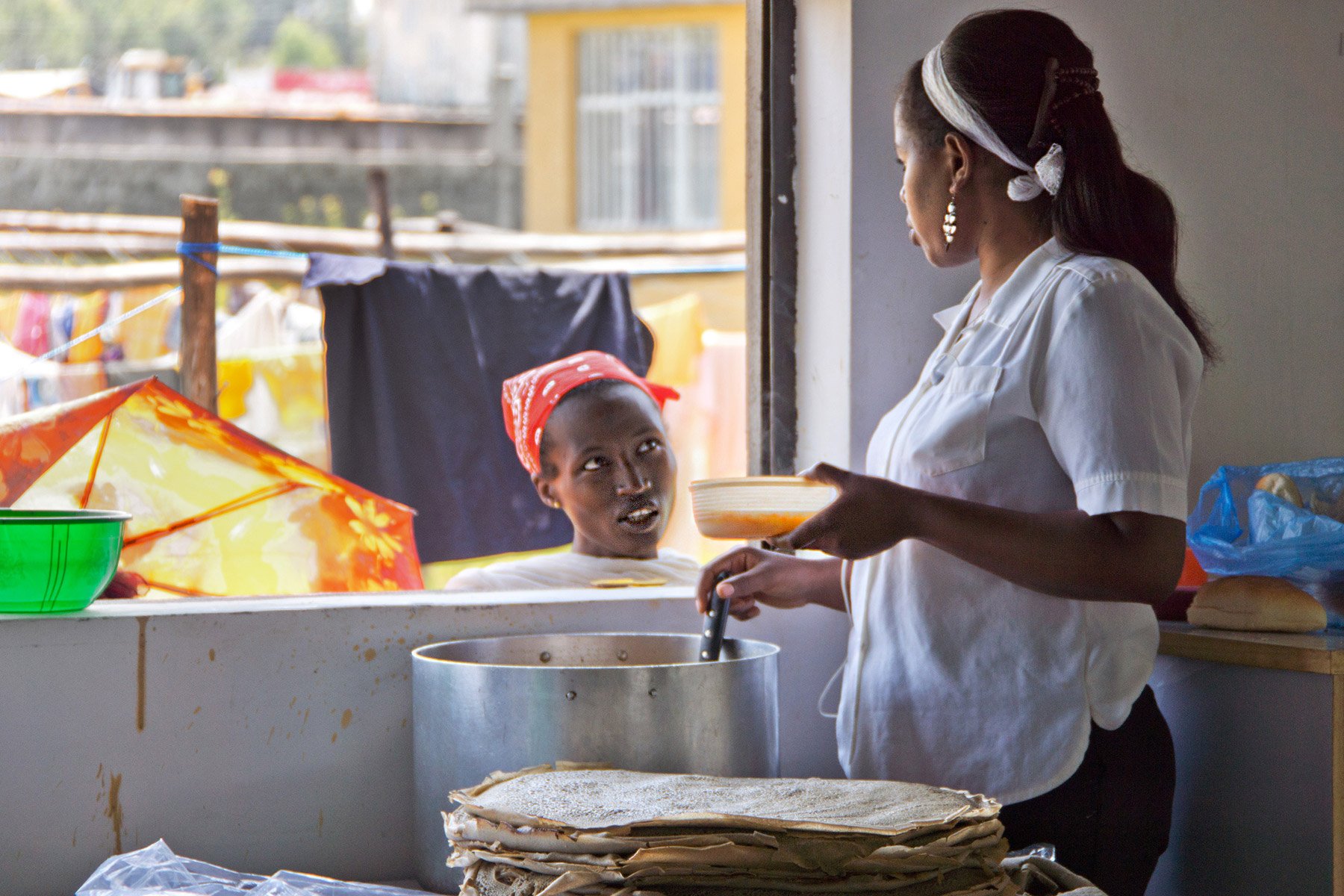 Feeding-Program-DSC09267.jpg