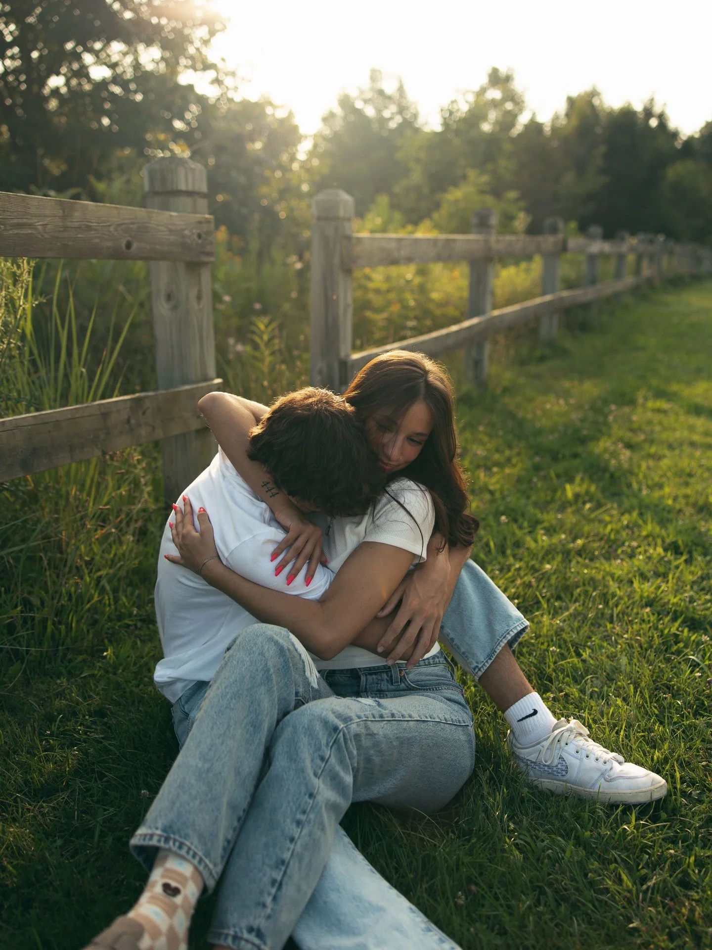 The cutest couple from this past summer🥹 booking summer sessions now! Link to inquire is in my bio🩷🩷