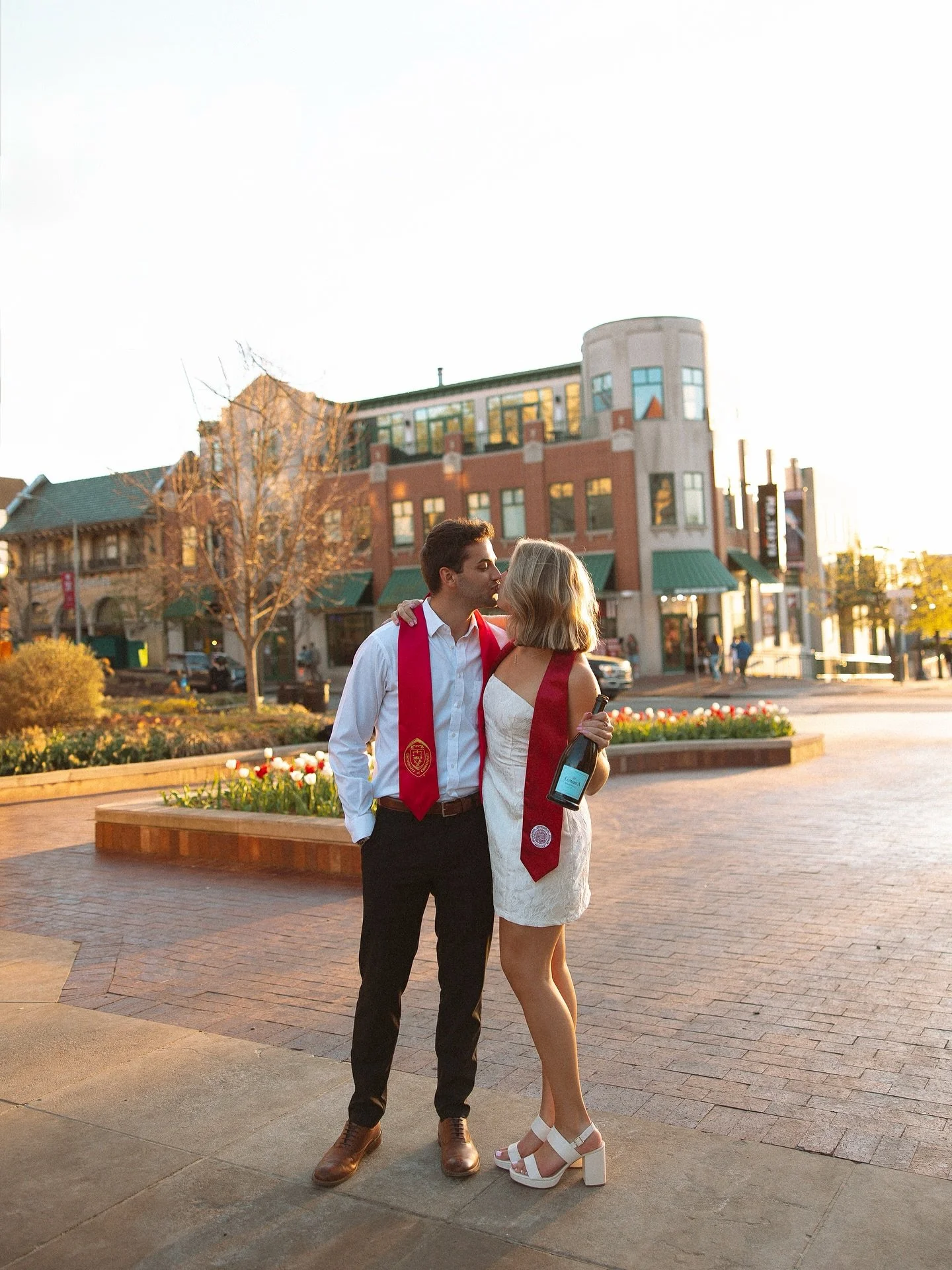 Another one for my girls!! What an honor it was to take photos of my besties🥹. Love you guys🩷🩷

#graduationphotoshoot #gradphotos #2026graduates #midwestphotographer #indianagradphotographer