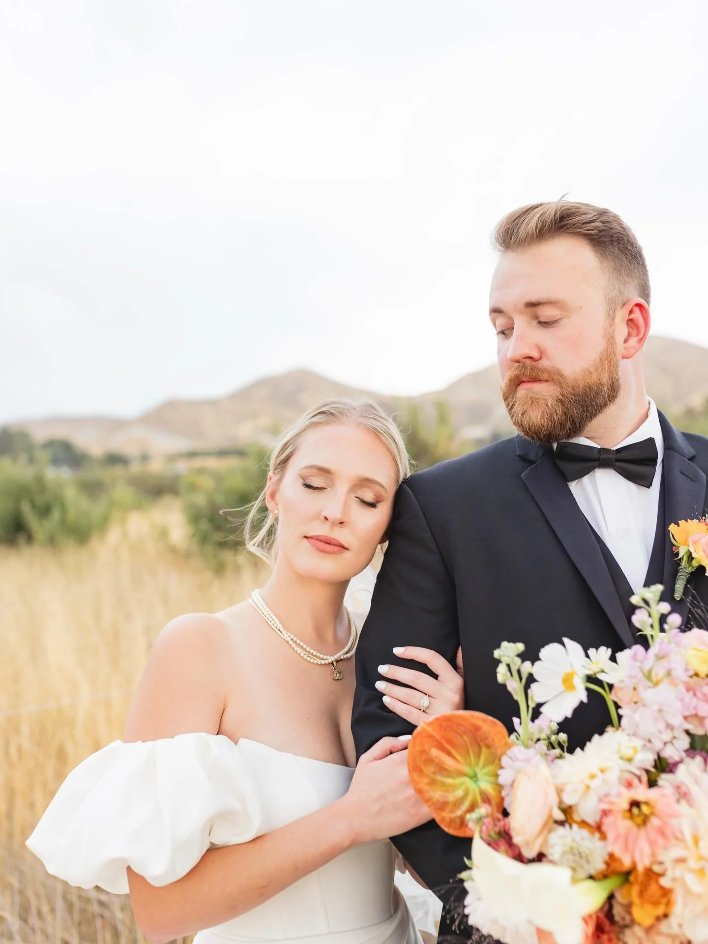 These cuties 🥰

Vendor Team:
Planner - @rhymeandreasonevents&nbsp;
Floral - @cedarboxblooms 
Photo - @miranda_r_photography 
Video - @taylorjfilms&nbsp;and @kody_mee
Venue - @whitebarn_weddings&nbsp;
Tableware, serverware, napkins &amp; napkin rings