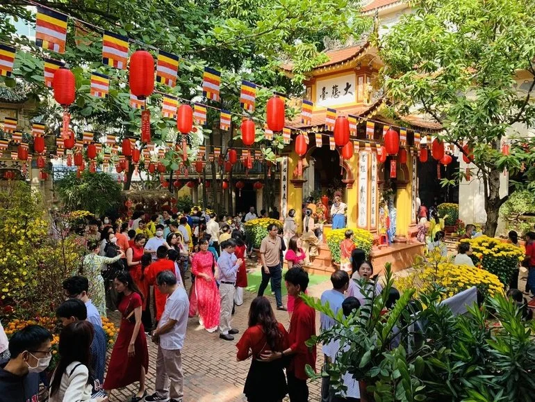 Cổ Tết Nhà Chùa | Vui Tết Bính Ngọ