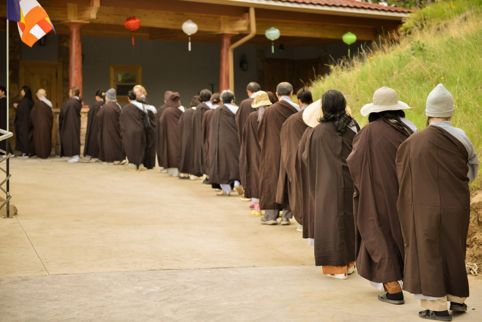 Lên Núi Từ Vân