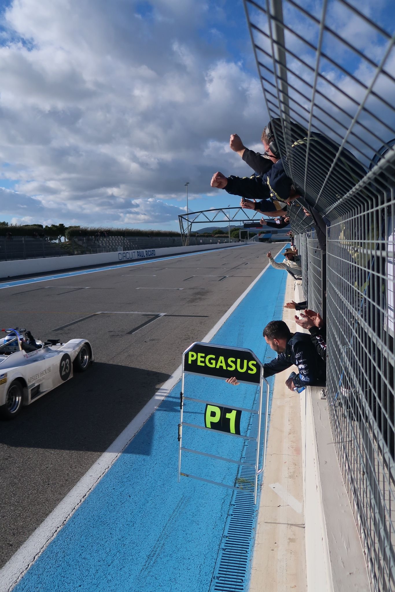 3b9599b3-14d2-4838-8839-fe2b5223070d 2.JPG