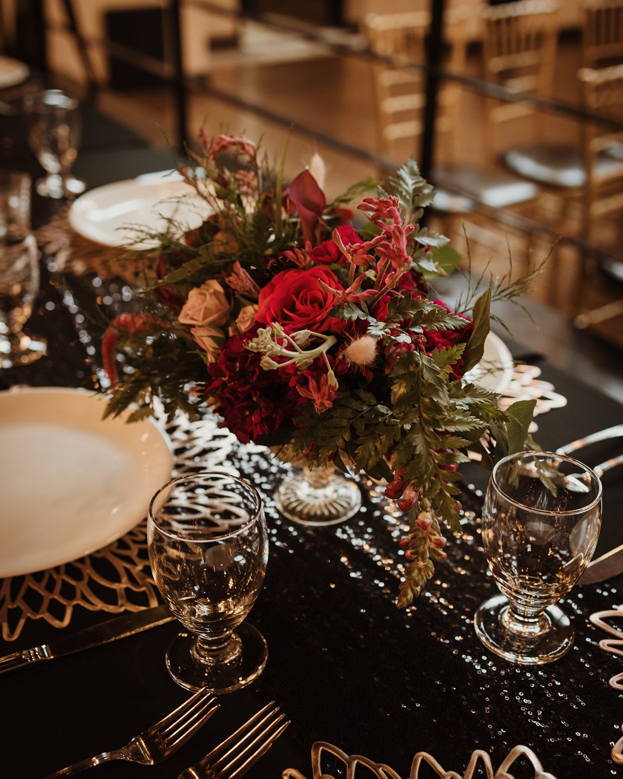 Deep colors floral centerpiece