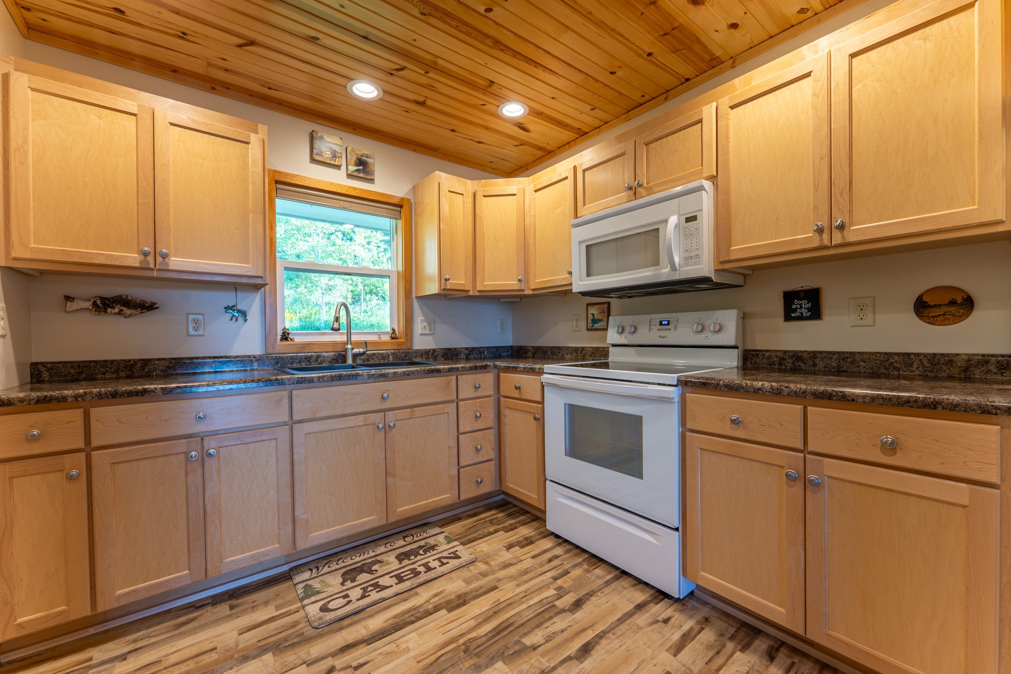 A7301936-HDR.jpg
