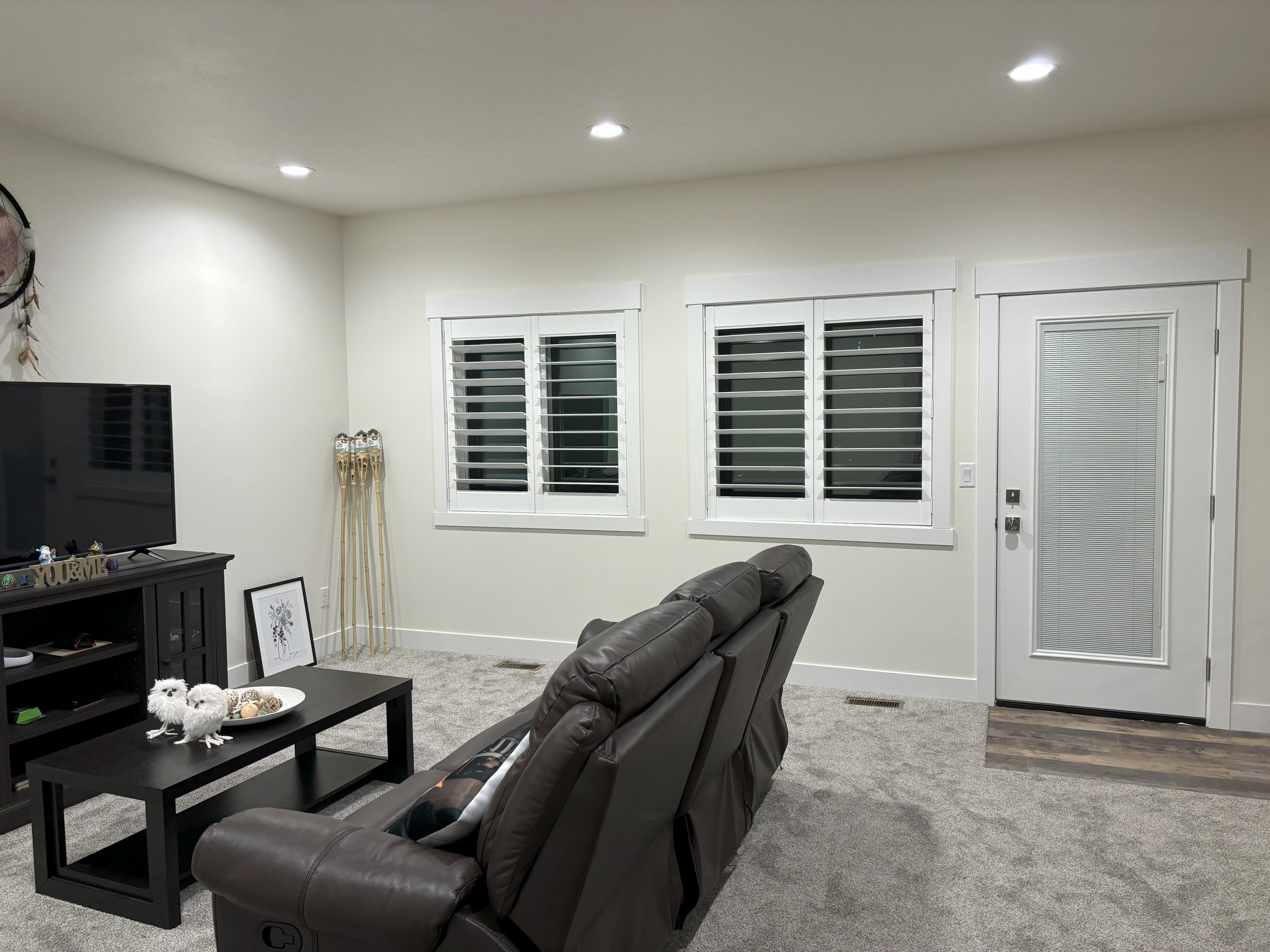 Hunter Douglas Wood Shutters