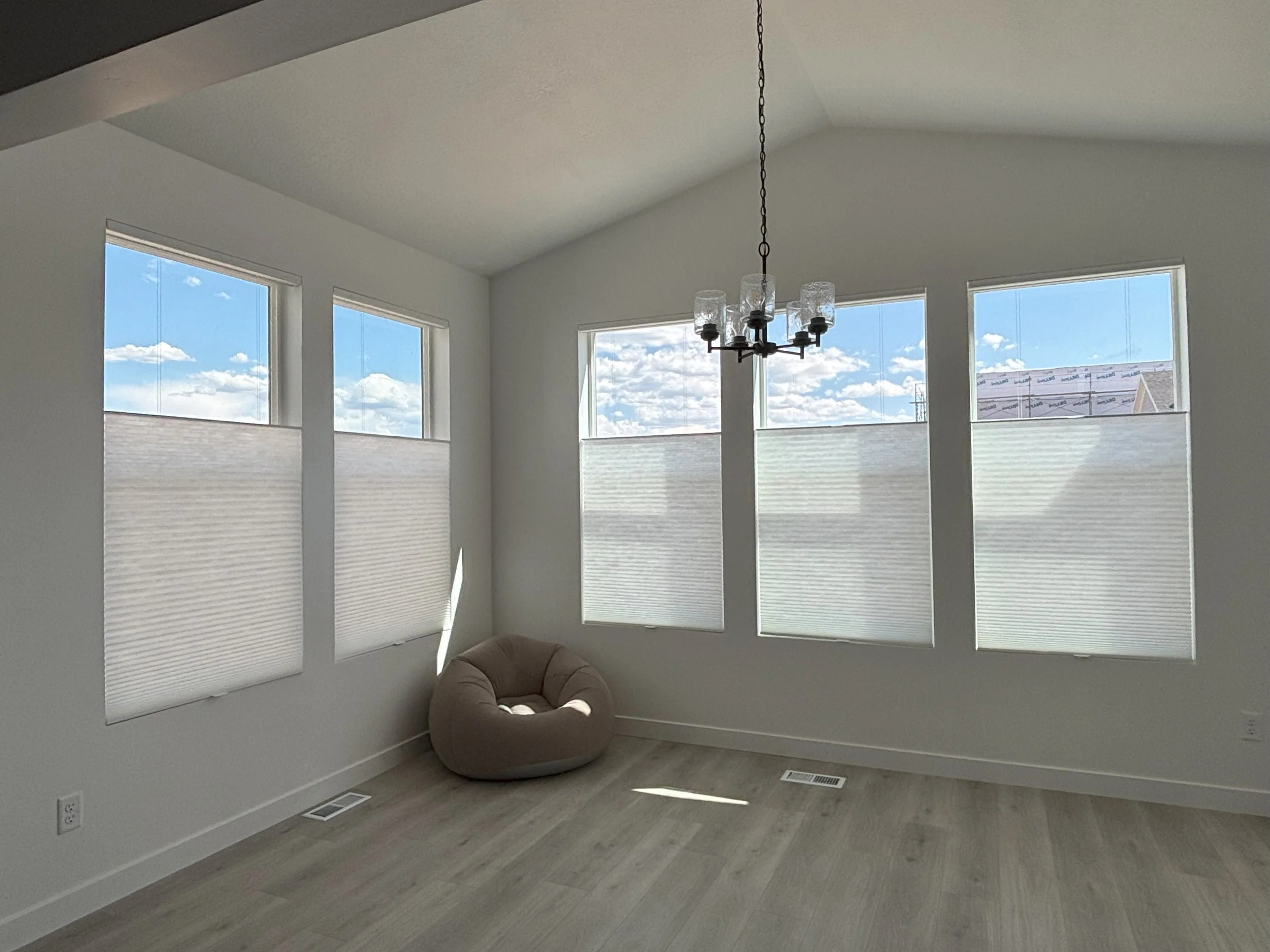 Hunter Douglas Top Down Bottom Up Cordless Honeycomb Shade