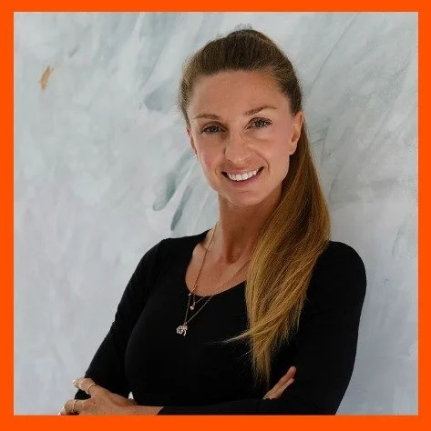 Artist enhancement present work to Gallery Director Martina Corbetta