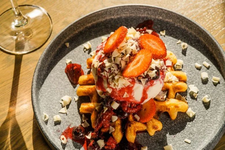 ✨ Ring in 2026 at The Wellington (@thewellingtonbelmont) ✨

🥂 New Year&rsquo;s Eve: 4-course Prix Fixe Dinner (5&ndash;10PM) + Live Jazz by Ethan K. Trio (7&ndash;10PM) &mdash; $95/person
🎶 New Year&rsquo;s Day: Live Jazz Brunch (11:30AM&ndash;3PM)