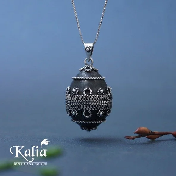 Angel Whisperer Filigree Silver Egg