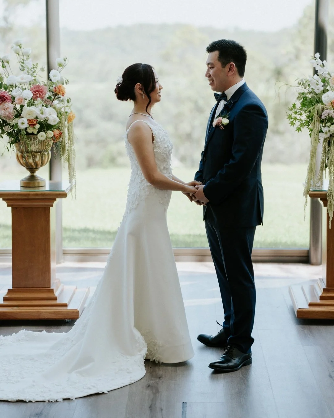When couples say I made the whole process stress-free and full of joy, it fills my celebrant cup 🥰
Jono + Joelene's wedding was absolutely beautiful. Their day was filled with so many special touches; little personalised moments that were just so th