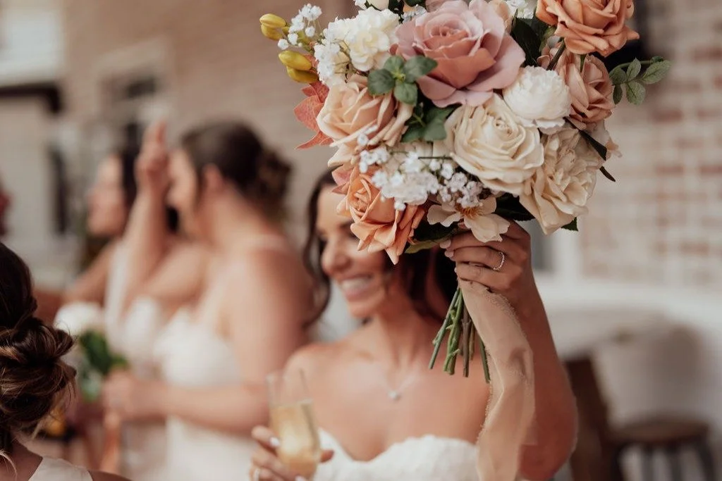 Bloomin' beauty-full, aren't they?!
But of course they are: they're courtesy of the magic that Cody from @theposygarden creates ✨

Lucy Bex, what absolutely gorgeous florals she had for her perfect day xx 
.

Flowers: @theposygarden 
Photos: @jacobhu