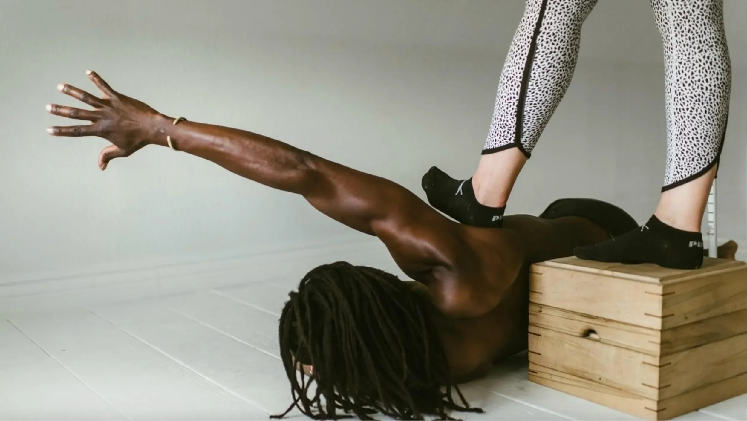 Assisted fascia release session focused on mobility and nervous system support.