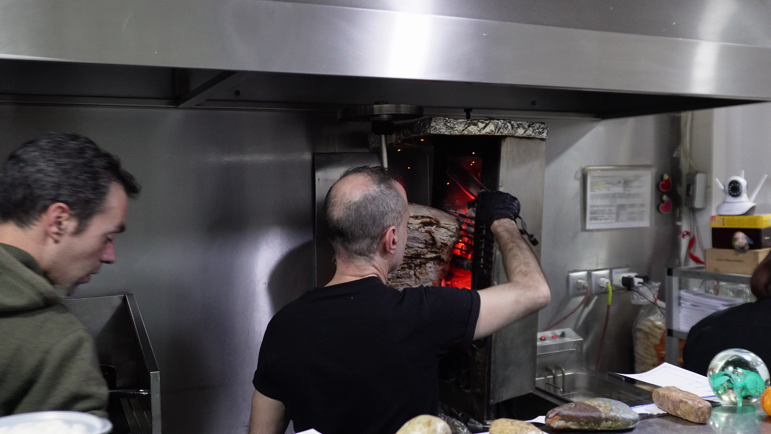 Gyros at Snack Grill Express, Toumpa Thessaloniki Guide where to eat in Thessaloniki gyros in Thessaloniki gyros in Thessaloniki