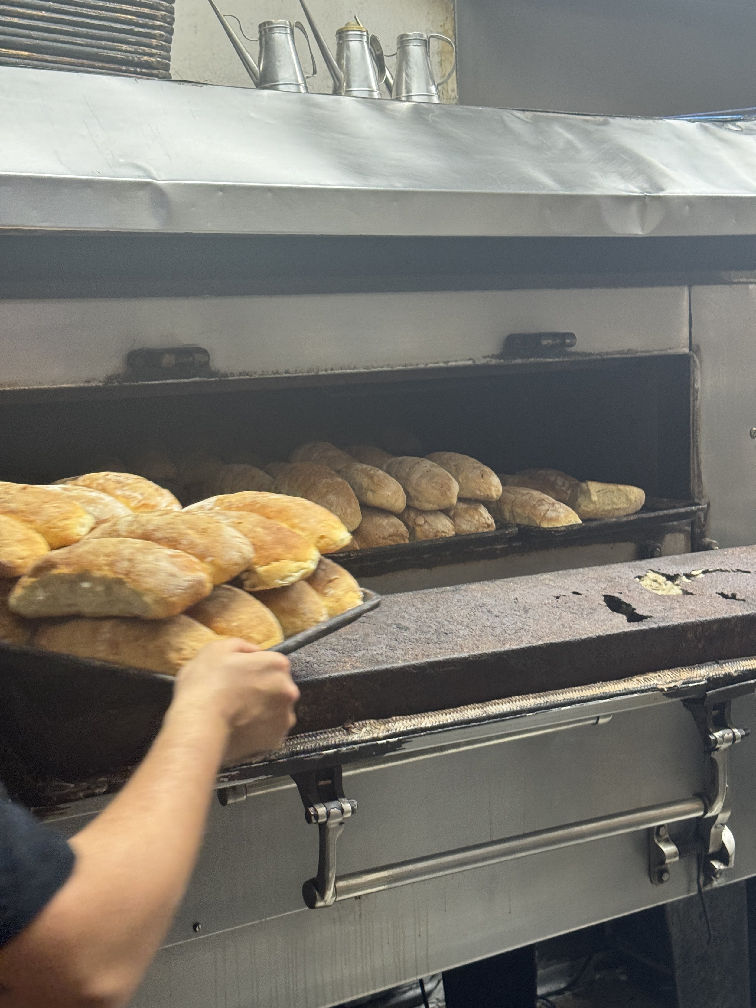 Jim's Greek Tavern, Melbourne - Where to eat Greek food in Melbourne - Greek food in Melbourne - Cypriot food in Melbourne - Greek food in Australia - Souvlakination Guide