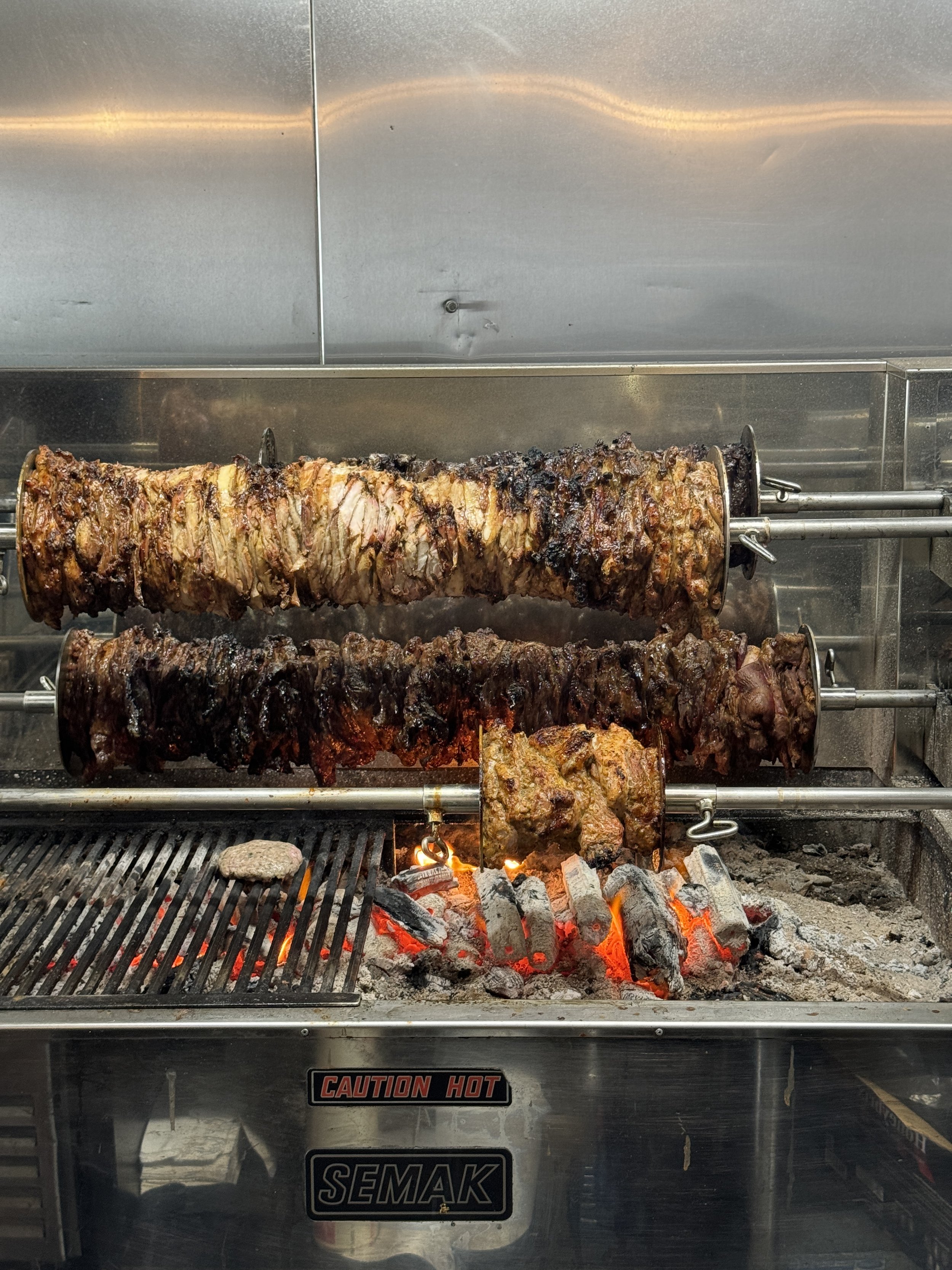 Gyros Karvouna, Melbourne - Where to eat Greek food in Melbourne - Greek food in Melbourne - Cypriot food in Melbourne - Greek food in Australia - Souvlakination Guide