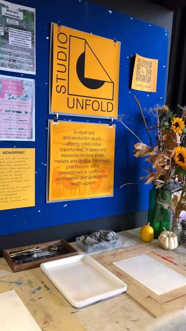 T H A N K Y O U all who attended the @kemptownvillage_collective Food & Makers Fair on Saturday 🙌 it was ace ~ and especially to those who played my game ! ✂️➰🌻
Met lovely people and teased out the creative in those who were happy to have a go