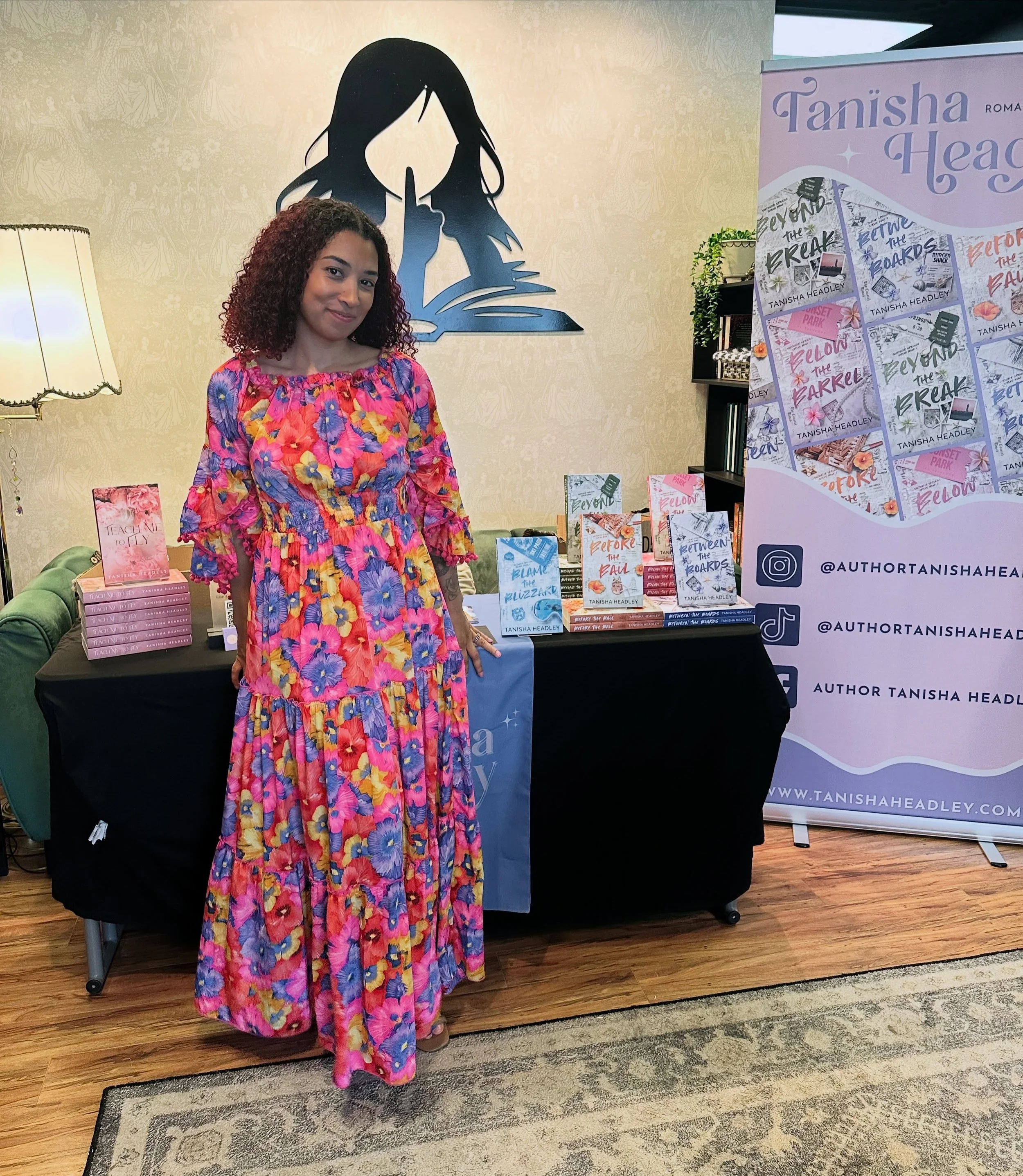 Thank you so much for having me at your store today @forbiddenlibraryyyc 💗 and thank you to the readers that came out to say hi ☺️

A little behind the scenes 💓

Always love seeing my books on display in bookstores 🥹😍