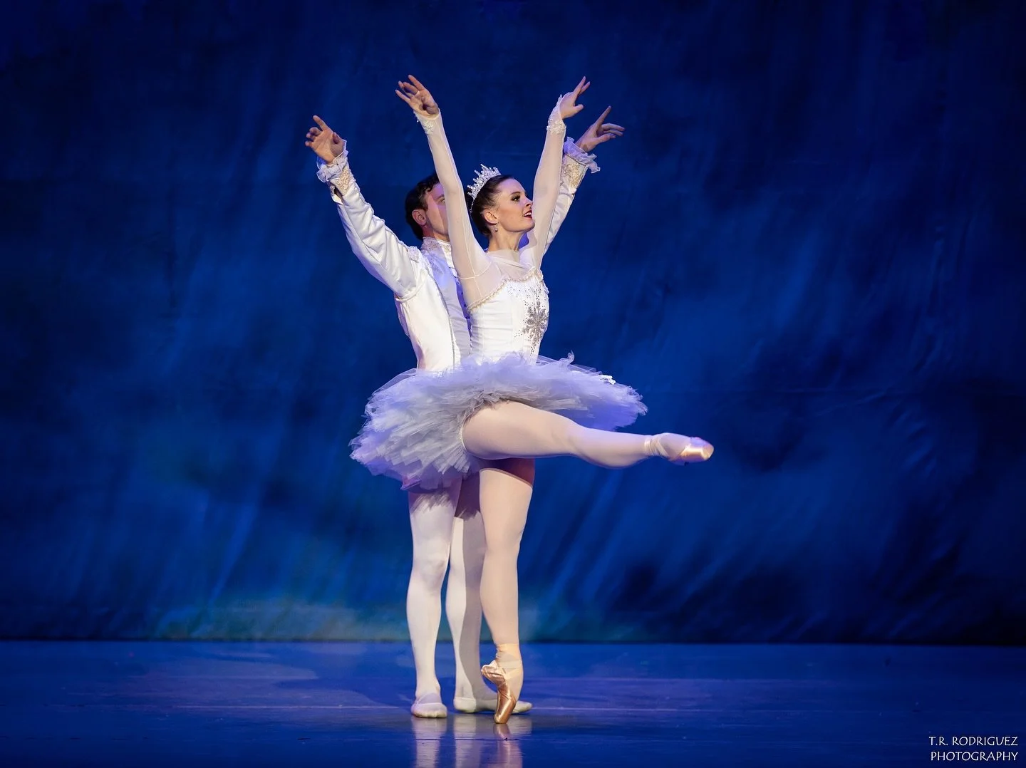❄️ Feeling that chill in the air can only mean one thing&hellip; it&rsquo;s&nbsp;Nutcracker season with @rocphils !&nbsp;✨ The company begins rehearsals for&nbsp;The Nutcracker&nbsp;tomorrow, and we can&rsquo;t wait to bring this holiday classic to l