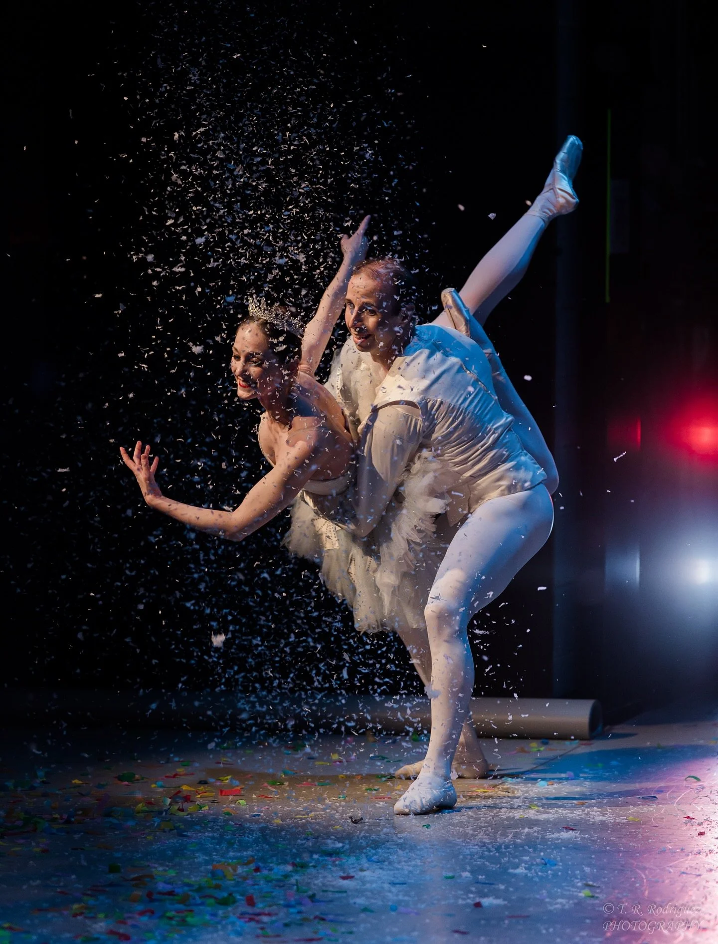 It&rsquo;s giving&hellip; Land of Snow ❄️✨ Rochester&rsquo;s first snowfall has us feeling all the Nutcracker vibes. 

See it live Thanksgiving weekend at Kodak Hall with @rocphils 🎻 

🎟 Tickets at the #linkinbio or rochestercityballet.org. 

#Nutc