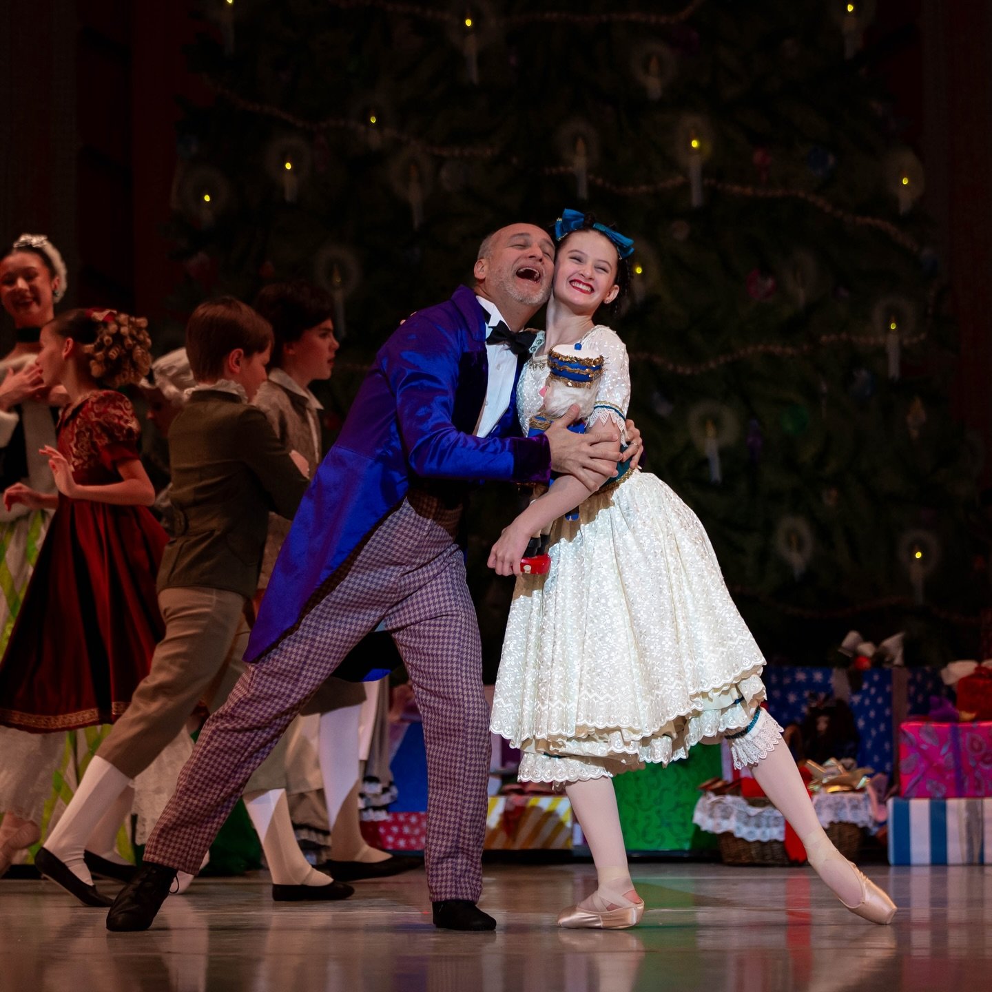 Happy Thanksgiving from Rochester City Ballet! 🦃✨

Today, we are grateful for our dancers, families, patrons, and this incredible community that continues to support the arts and share in the magic we create together.

As we celebrate, the holiday m