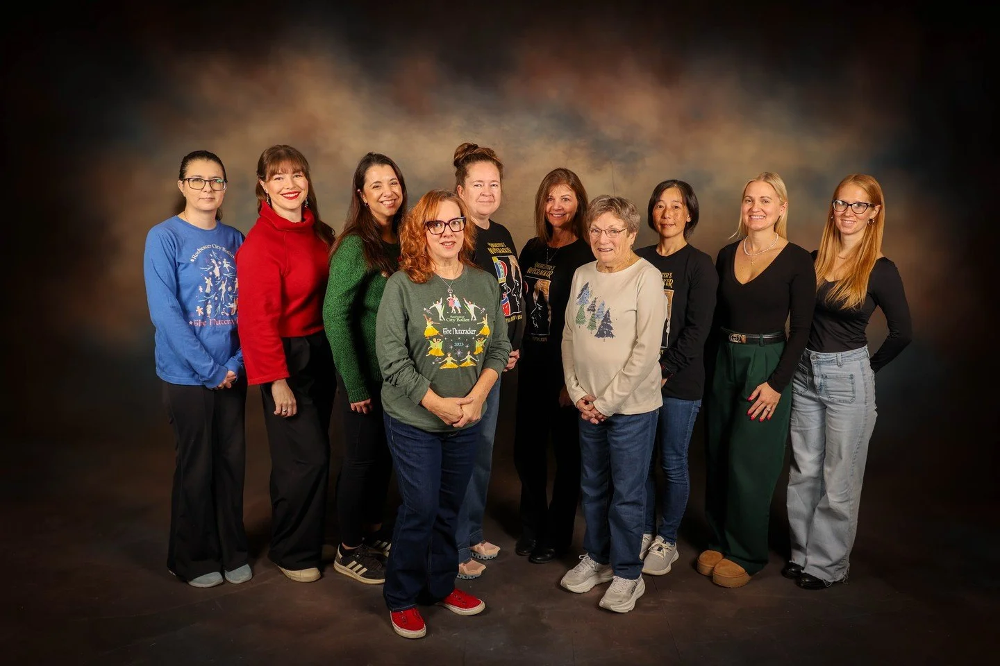 ❤️ The Nutcracker performances wouldn&rsquo;t be possible without the generosity of our community volunteers!

They drive many key operations behind the scenes, from helping young performers and assisting with costume fittings to supporting RCB&rsquo