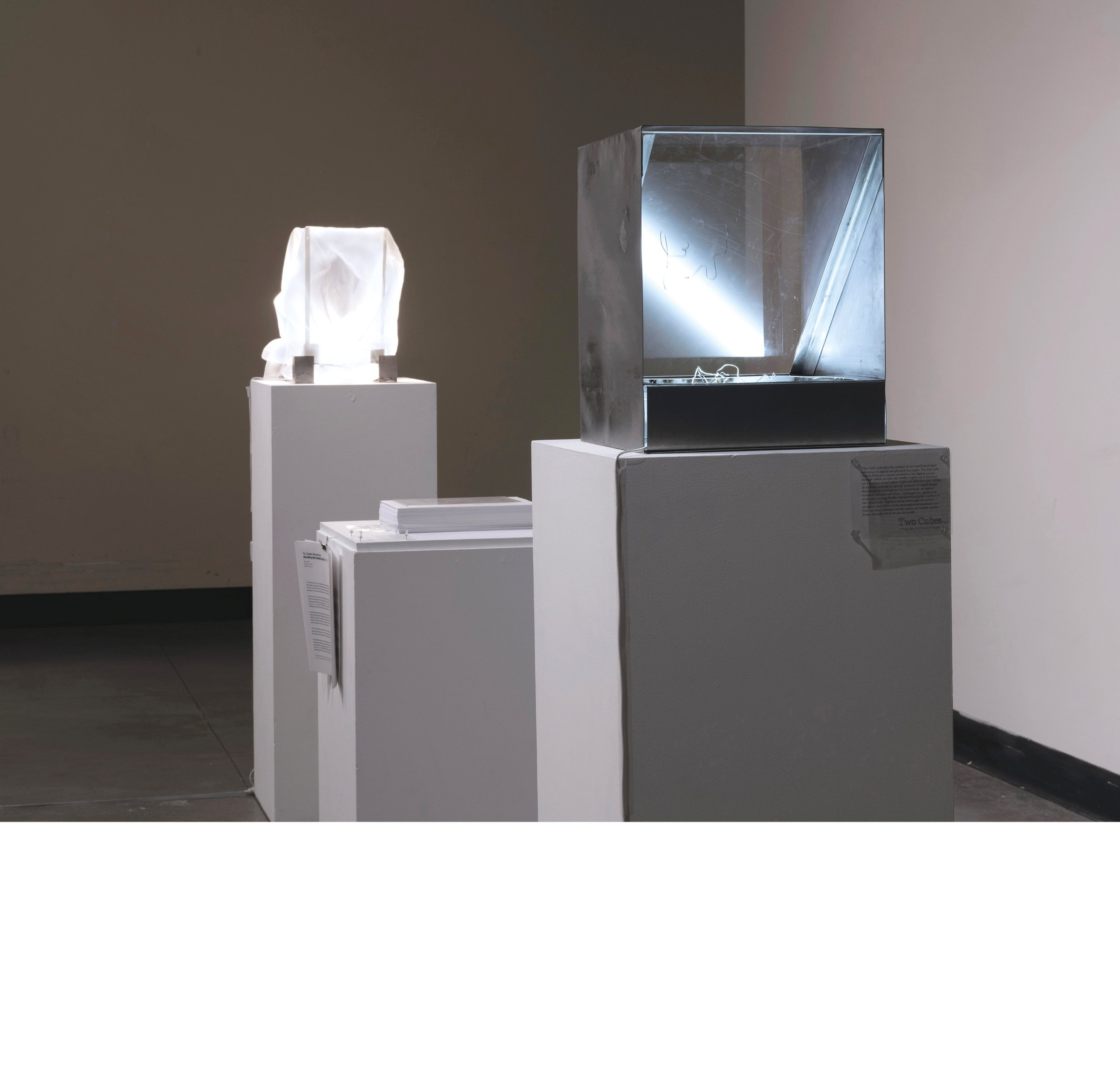 05-jiho-ahn-exhibition.jpg
