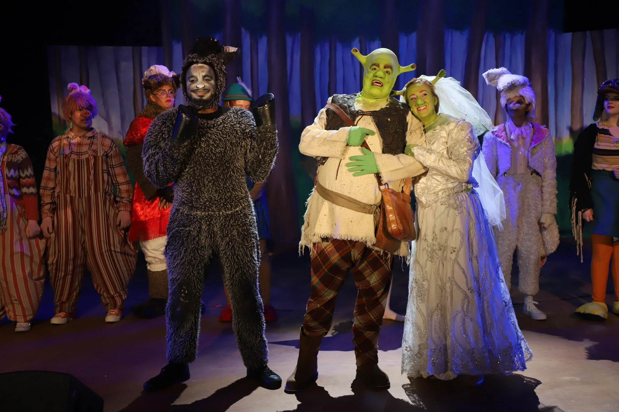 After the Peach Jamboree, come cool down with us at SHREK THE MUSICAL π§
π» π
Tonight at 7:30 PM. Seats are still available!
Arrive around 6:45 to see what seats you can grab tonight.
830.997.3588
www.fbgtc.org
π by Shannon Anderson
πΈ by La