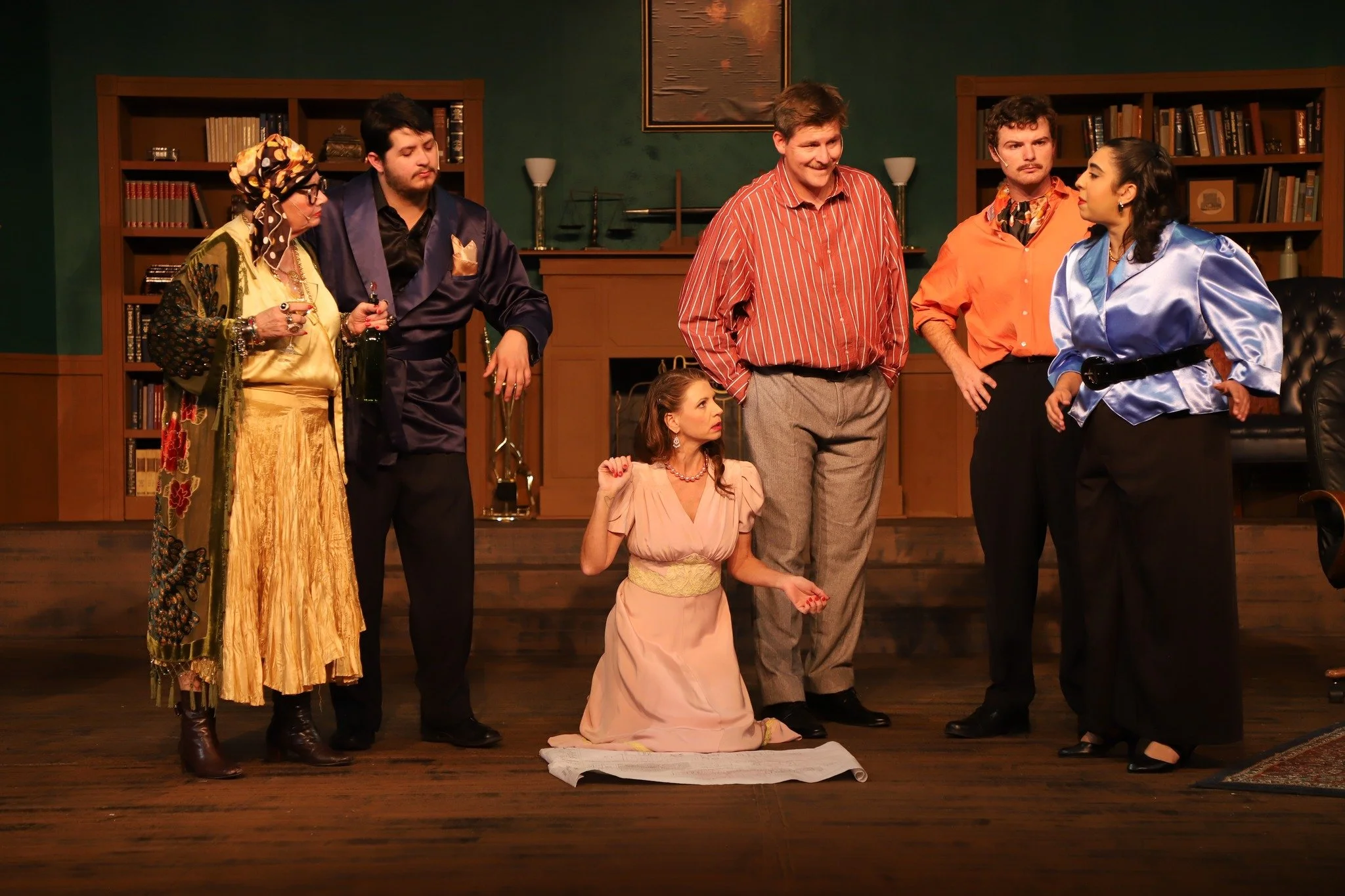 LIMITED TICKETS AVAILABLE 🎟️ for today's performance. 

Go online to get your tickets to today's performance of 
THE MUSICAL COMEDY MURDERS OF 1940 🔪 🎵 🎭 

*link in bio*
