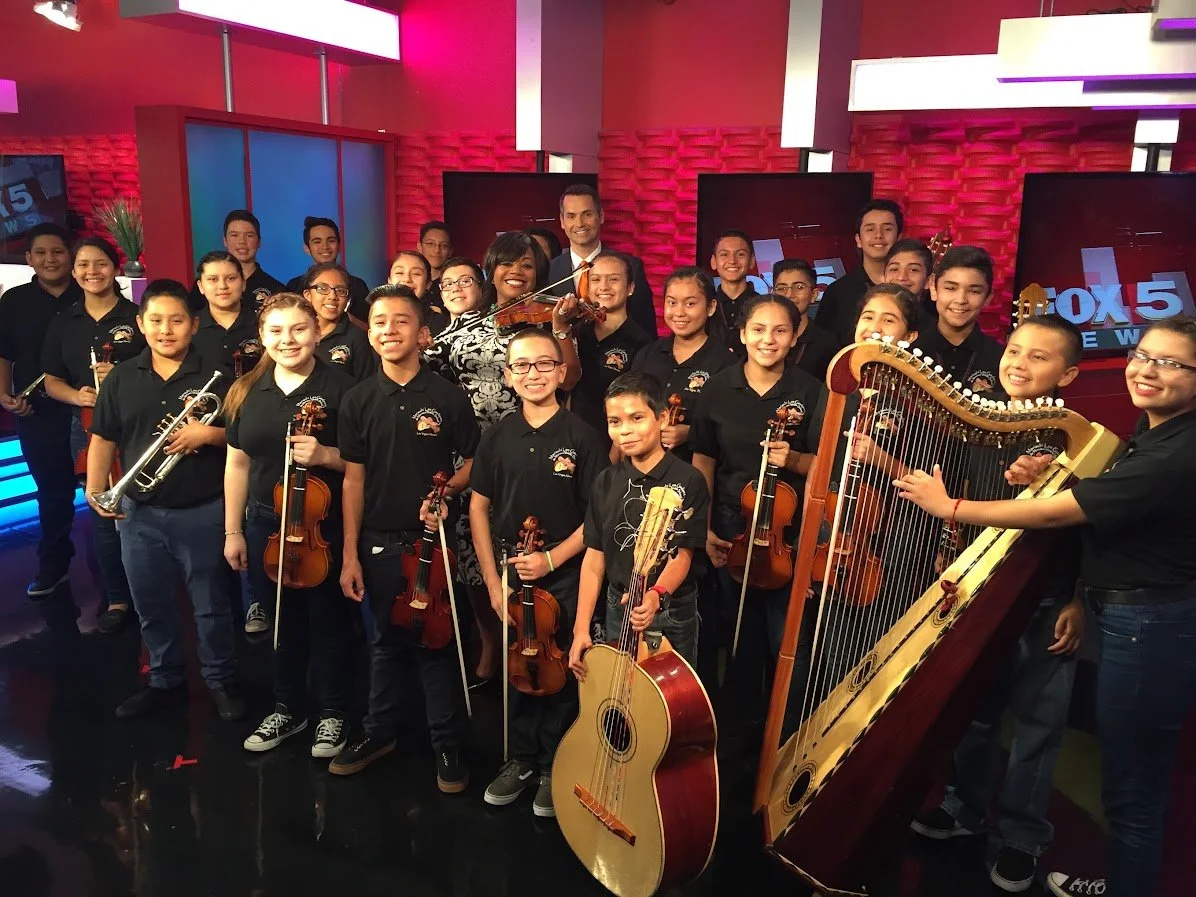 mariachi kids on fox 5.JPG