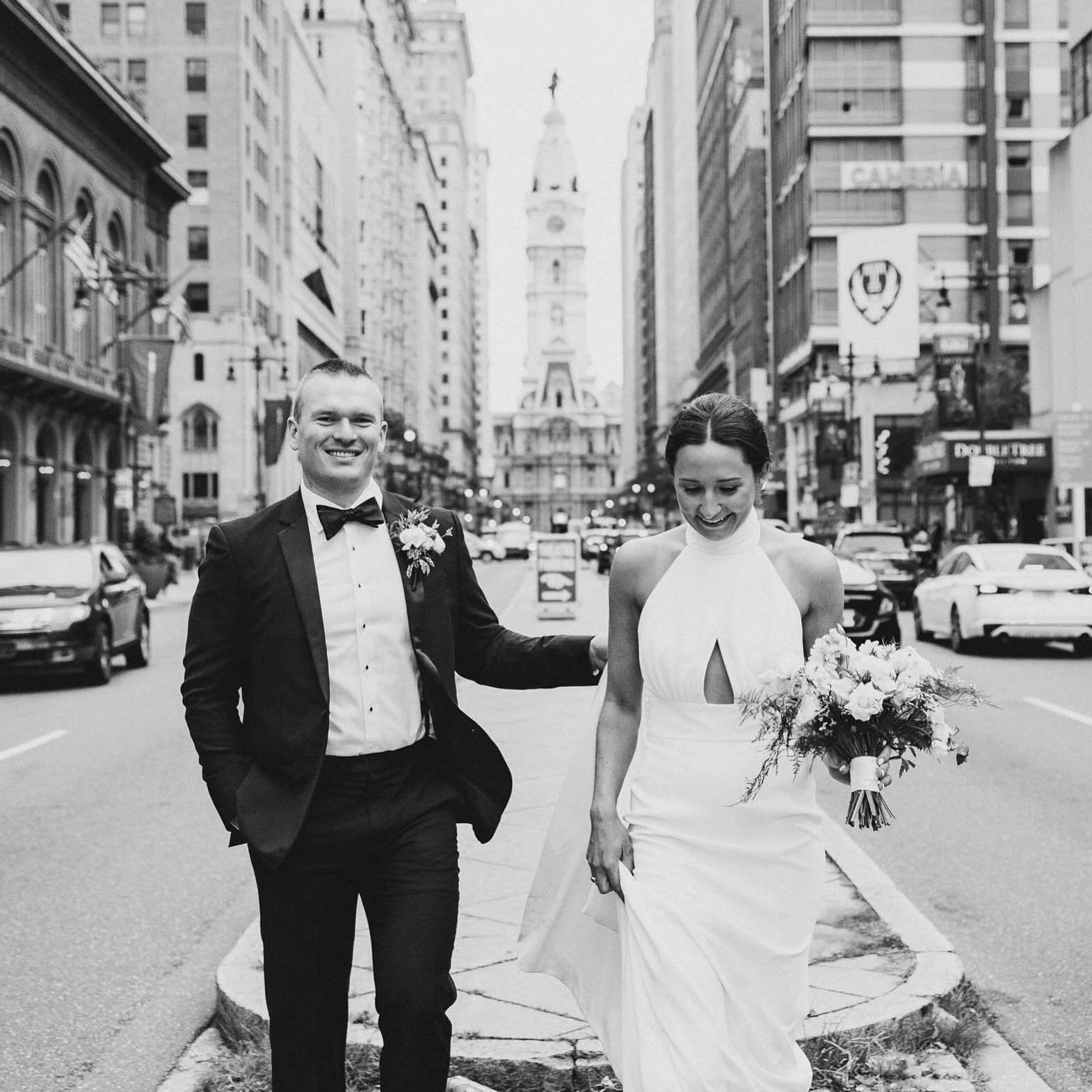 Philly wedding 🤍 

#phillywedding #phillyinlove #phillyweddingphotographer #philadelphiaweddingphotographer #pennsylvaniaweddingphotographer #harrisburgpaweddingphotographer #lancasterweddingphotographer