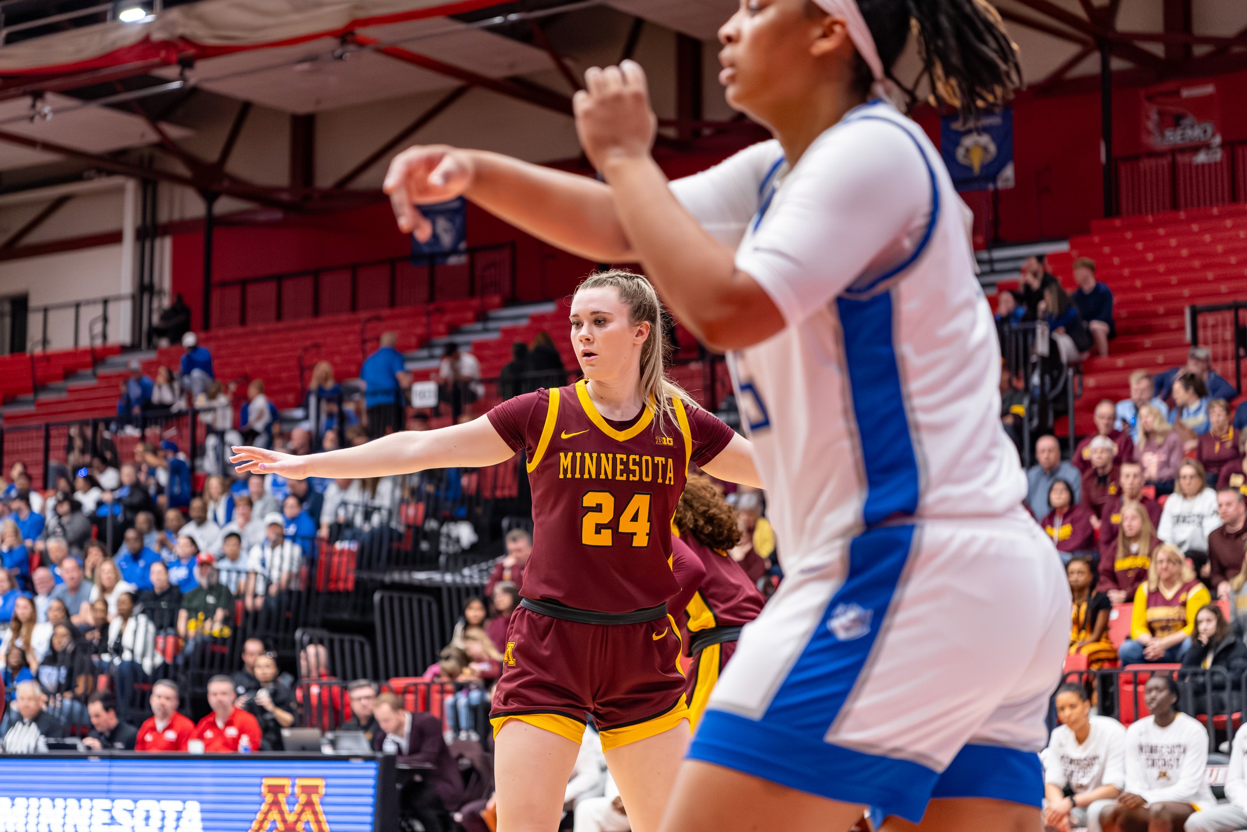 Minnesota vs SLU-09.jpg