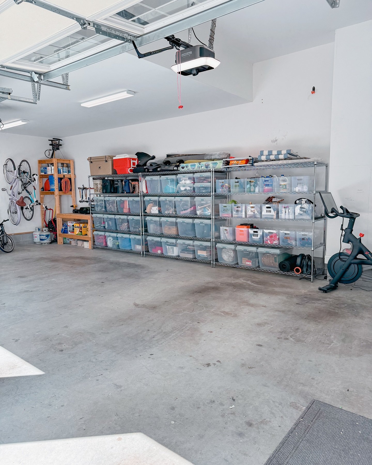 Are you looking to get your garage organized before winter? But every time you go out there to make a plan, you feel overwhelmed&hellip; What type of storage should you buy? Do you need shelves? What kind of bins? How do you hang stuff on the walls t