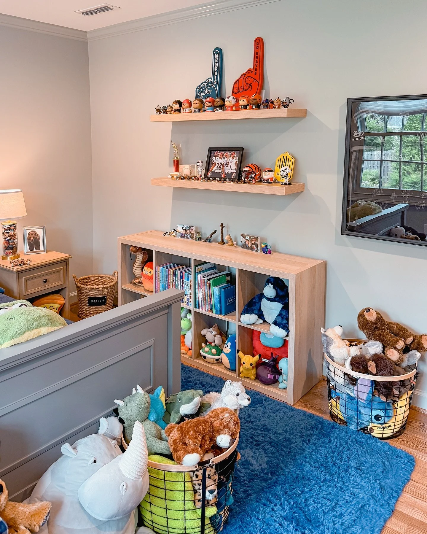 Next up: A boy&rsquo;s room that celebrates all his favorite things! 🐢🧸🏈✨

Sea turtles, sports equipment, and an impressive stuffed animal collection&mdash; we set up this space with organization that honored his interests while actually functioni