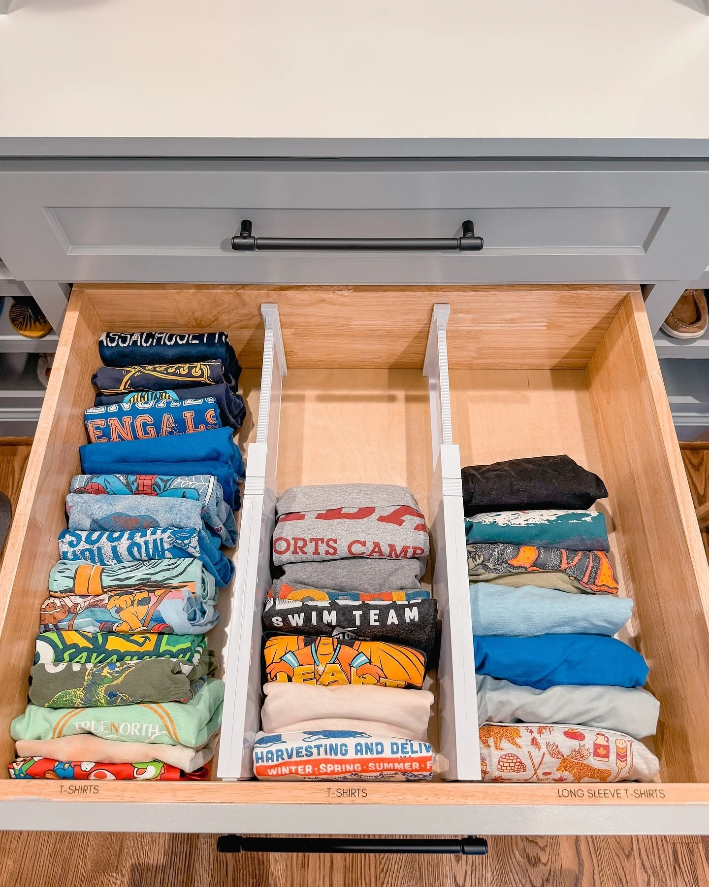 The power of organized drawers in action! 👕✨

Drawer dividers and file-folded clothes are game changers for kids&mdash; they can grab exactly what they need without destroying the whole drawer! 

No more digging through piles or pulling everything o