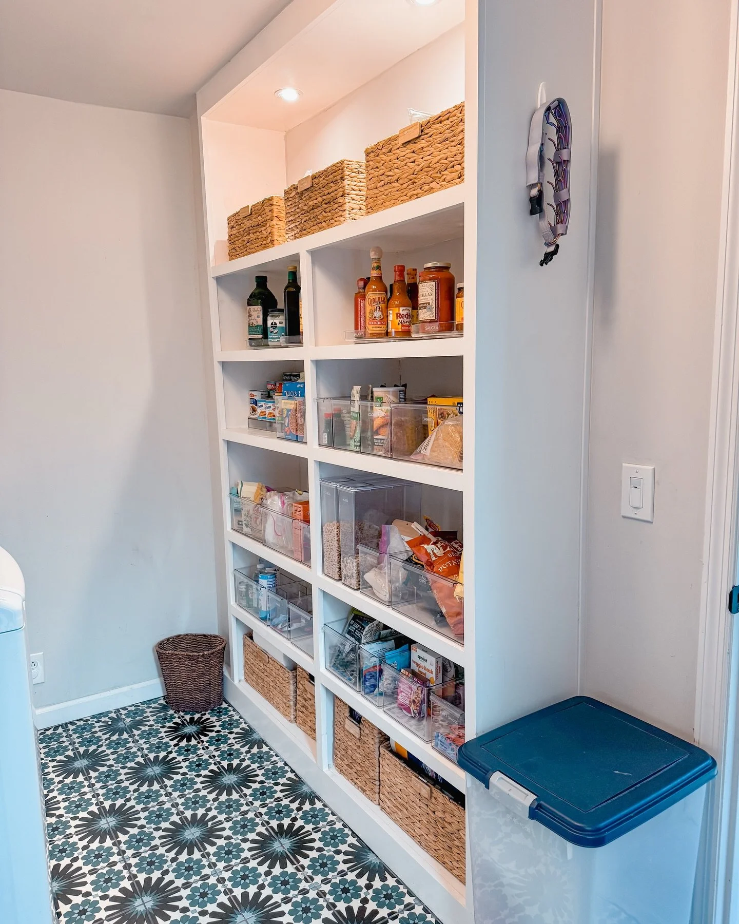 Feeling overwhelmed by your home this holiday season? 🎄

The holidays are stressful enough without disorganized spaces adding to it. Get on the calendar NOW for post-holiday organizing and start the new year fresh!

📅 Click the link in bio to book 