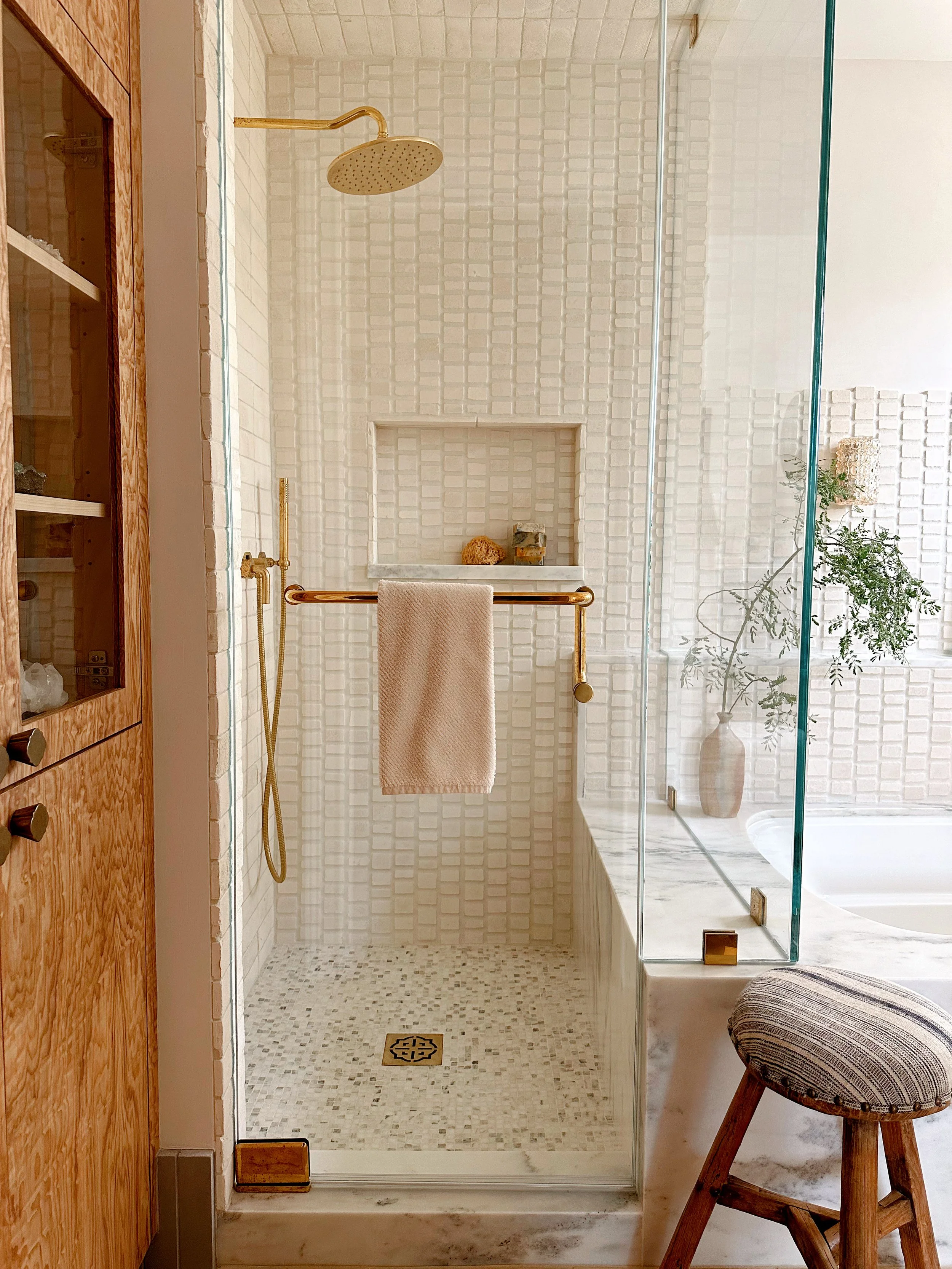 floor to ceiling italian tile